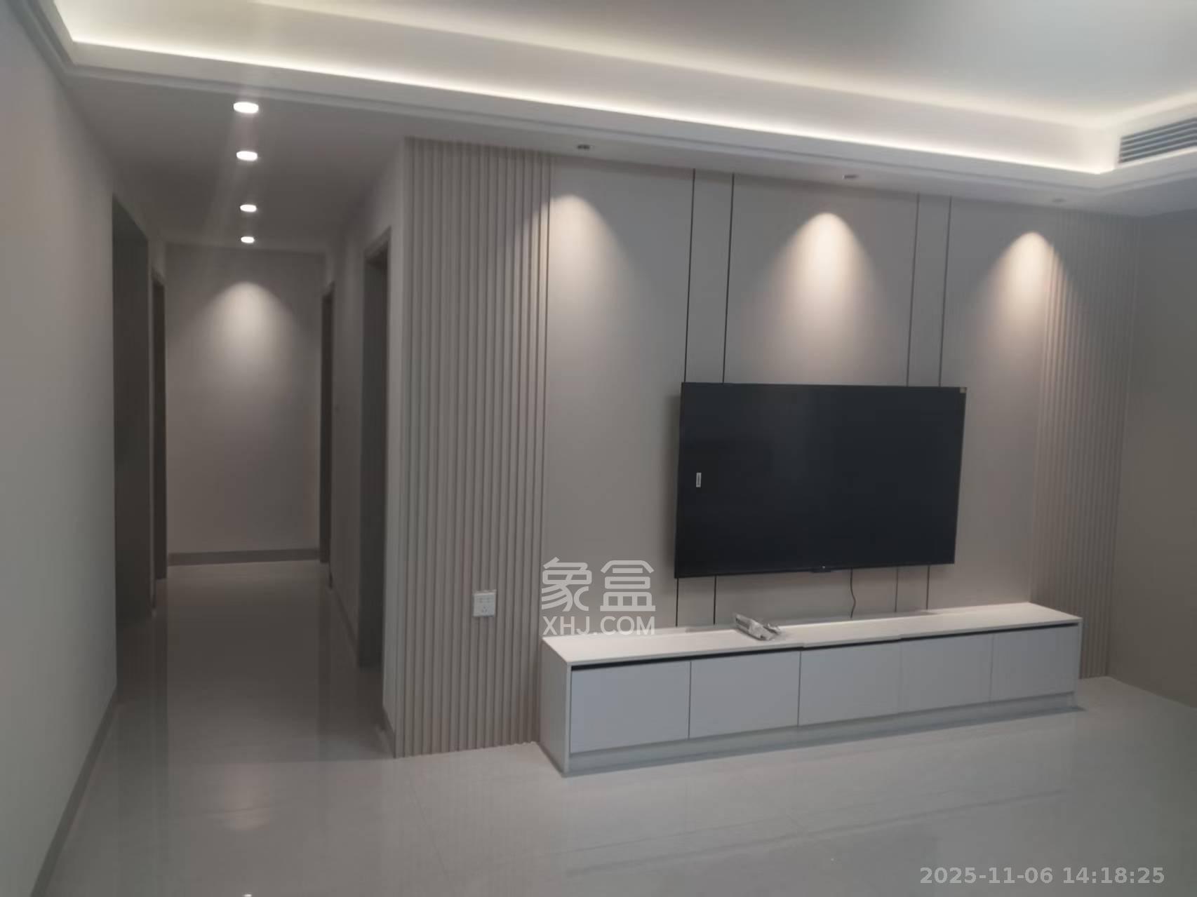 洋湖明园二期  3室2厅2卫    2800.0元/月室内图