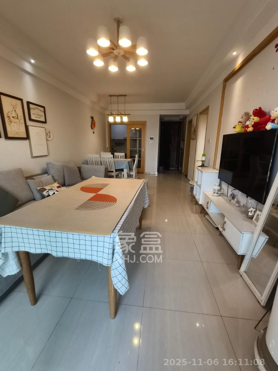 中海国际四期  2室2厅1卫    2100.0元/月室内图