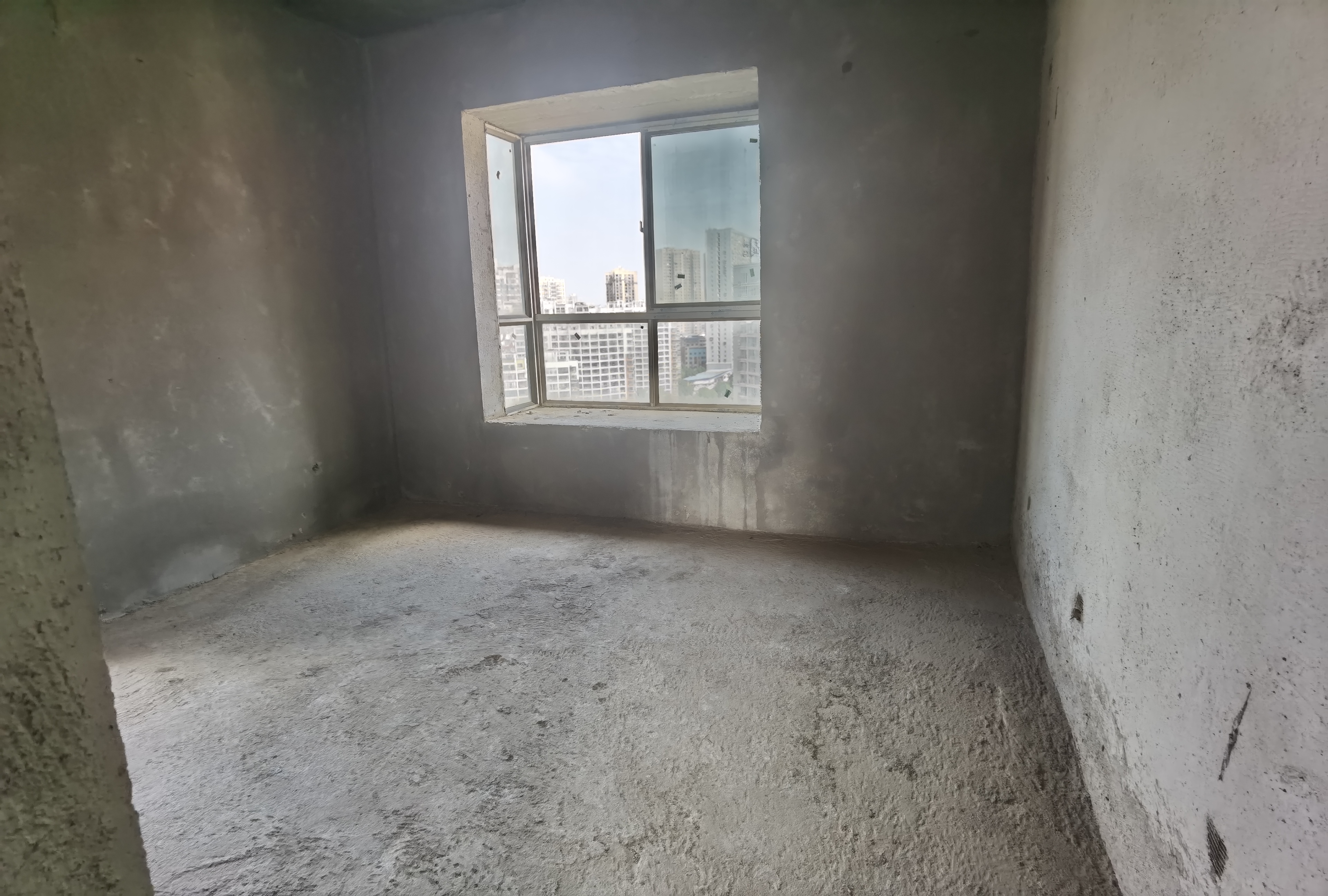 龙一星城 1室0厅0卫 92.8万 龙一星城 1室0厅0卫 92.8万客厅