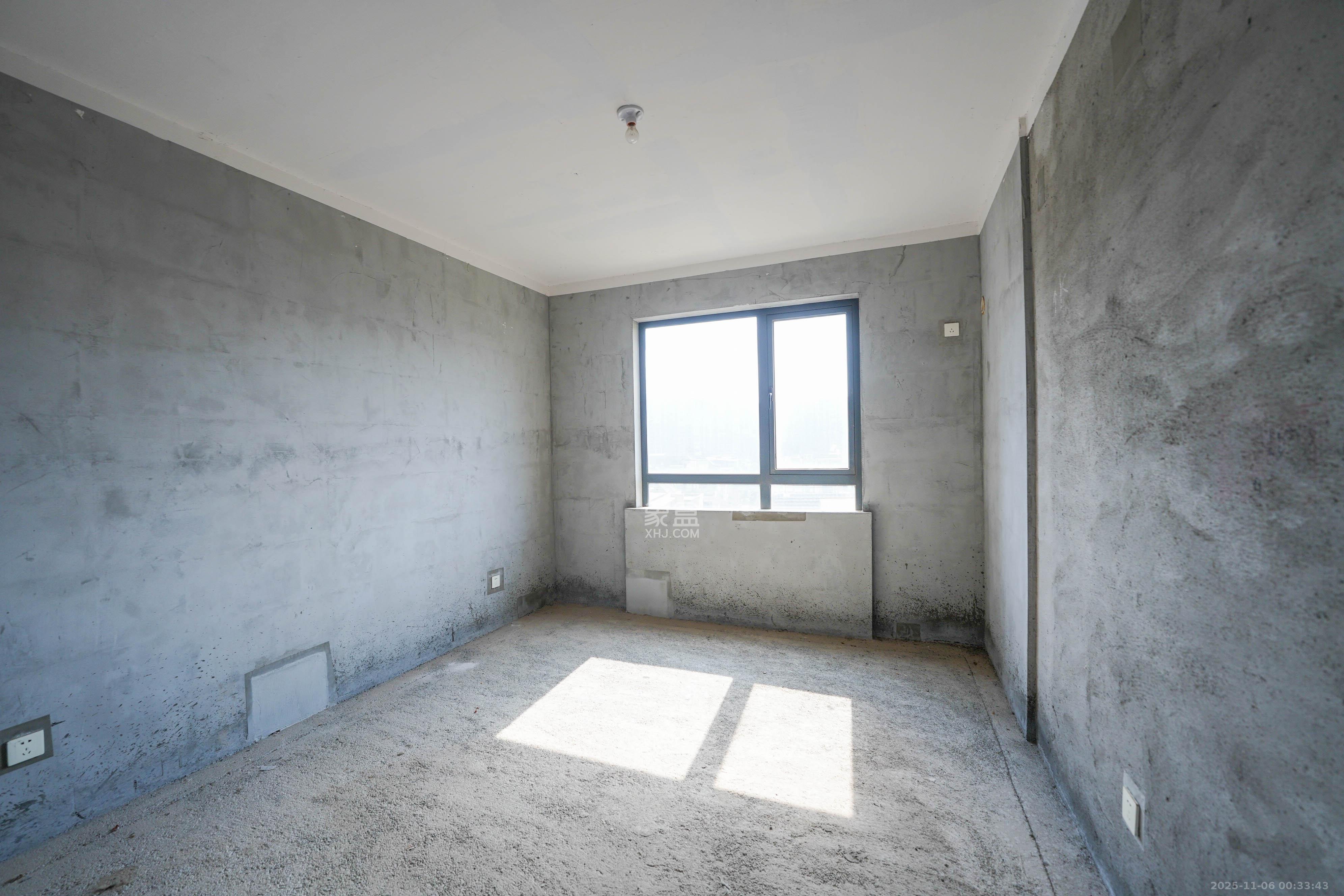 卢浮原著 4室2厅2卫 100.0万 卢浮原著 4室2厅2卫 100.0万卧室