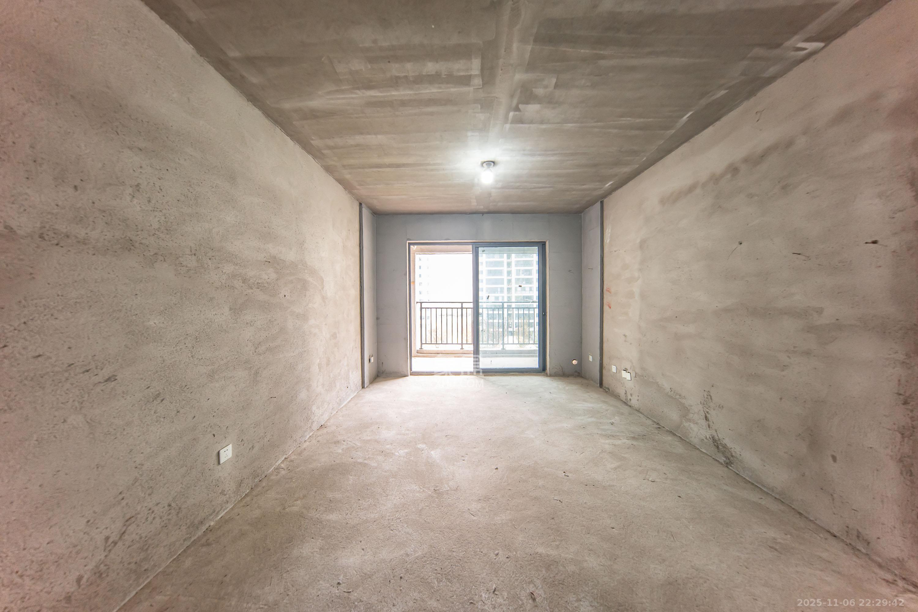 智达佳园 2室2厅1卫 40.0万 智达佳园 2室2厅1卫 40.0万客厅