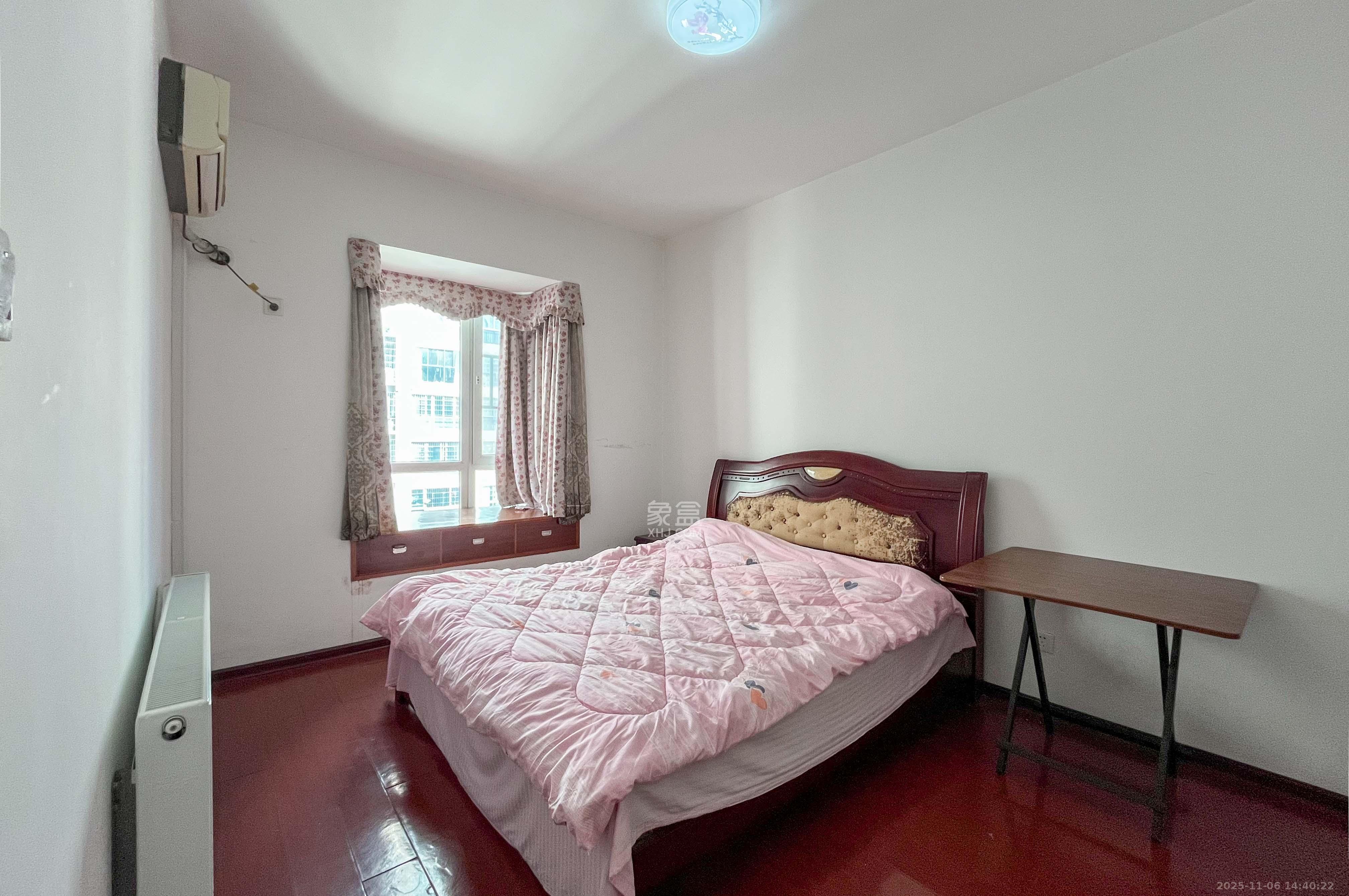 中房F联邦  4室2厅2卫    100.0万其他