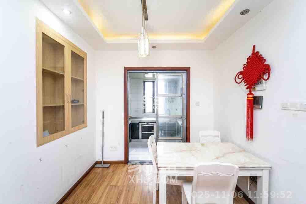 湘域熙岸 4室2厅2卫 3800.0元/月 湘域熙岸 4室2厅2卫 3800.0元/月室内图