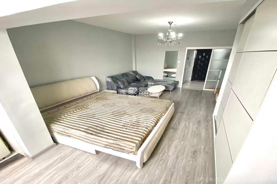 2076至高点 1室1厅1卫 1400.0元/月 2076至高点 1室1厅1卫 1400.0元/月室内图