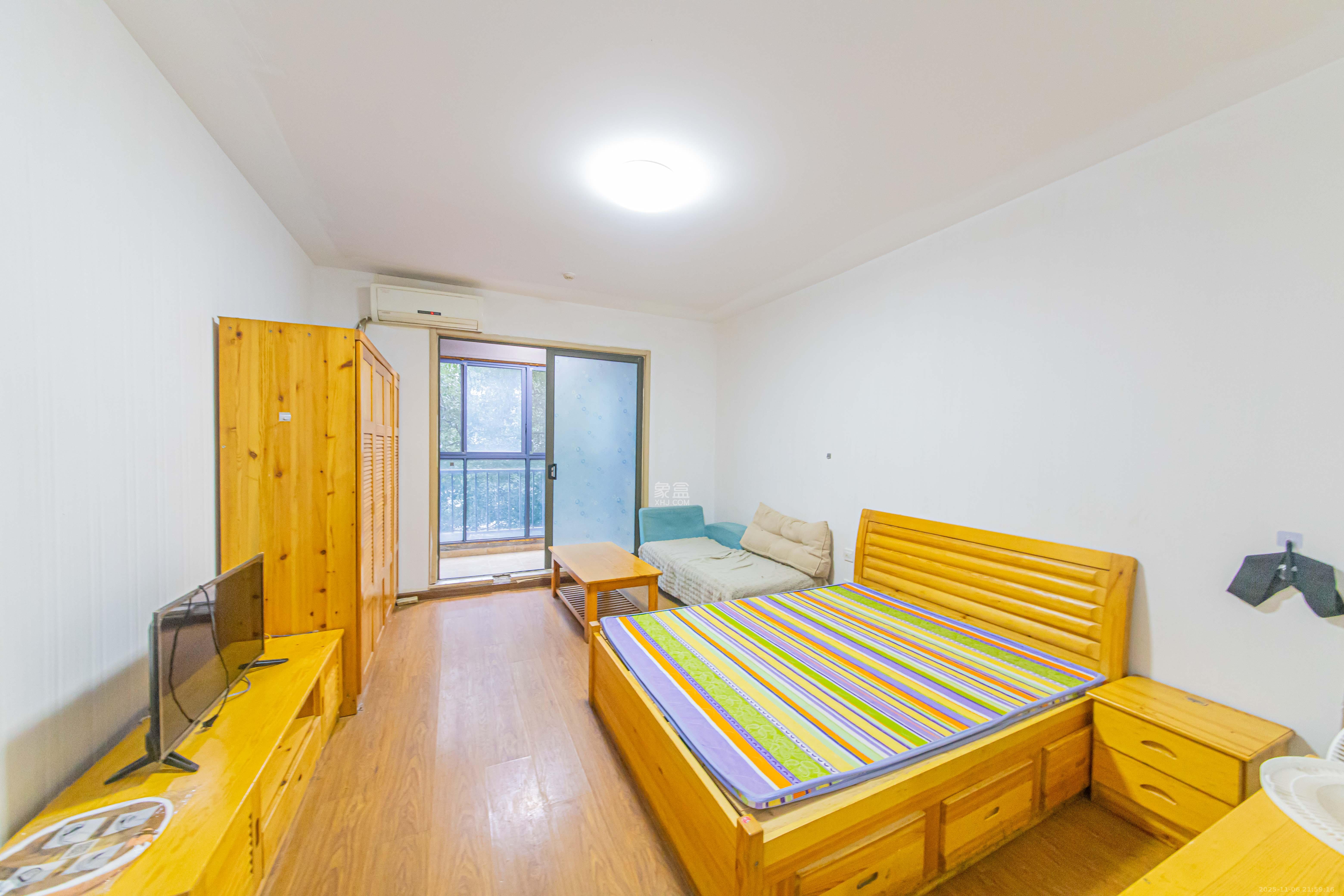 花漾年华(桂花园) 1室1厅1卫 36.0万 花漾年华(桂花园) 1室1厅1卫 36.0万客厅