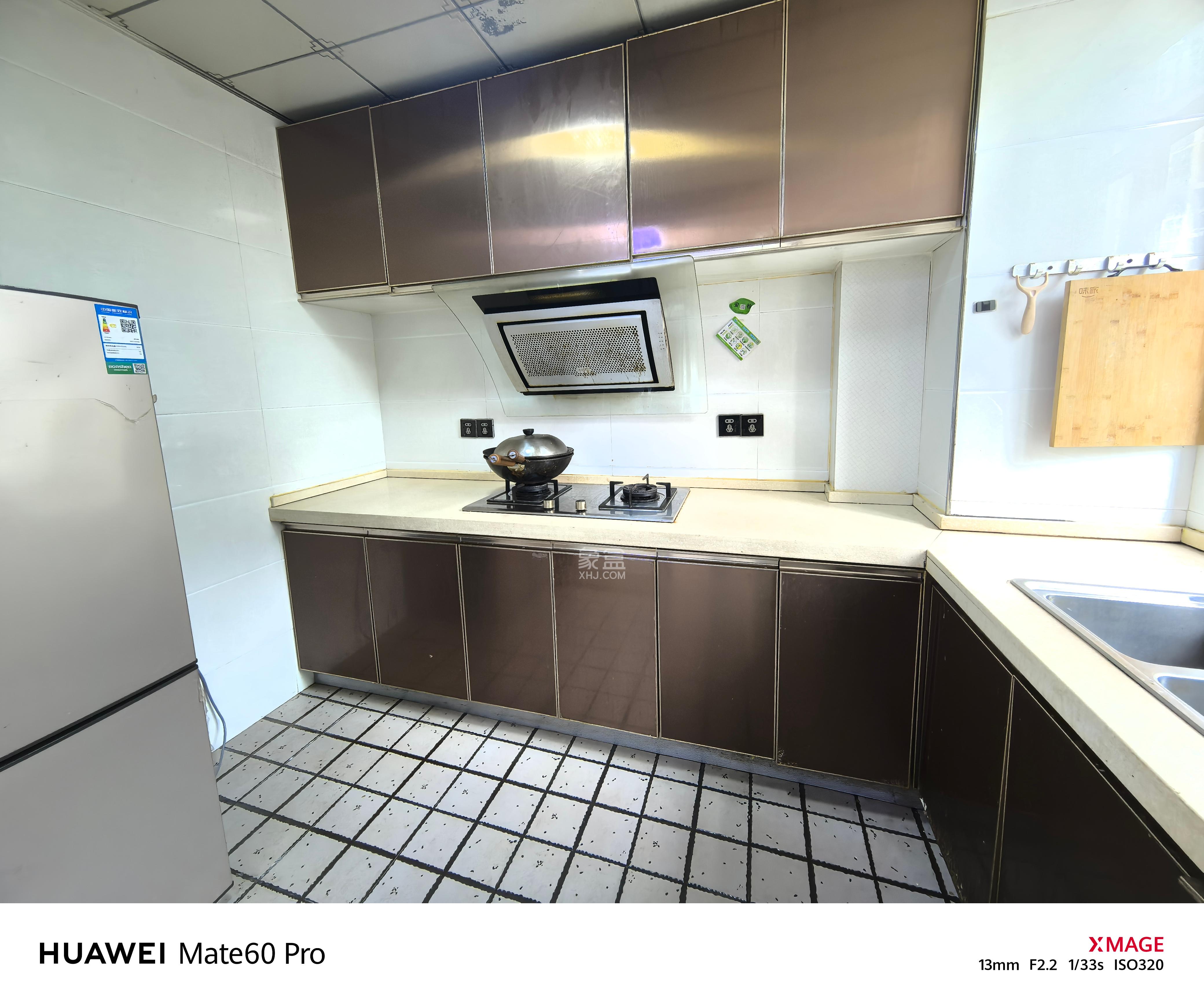 万国城（当代满庭春MOMA）一期  3室2厅2卫    2300.0元/月室内图