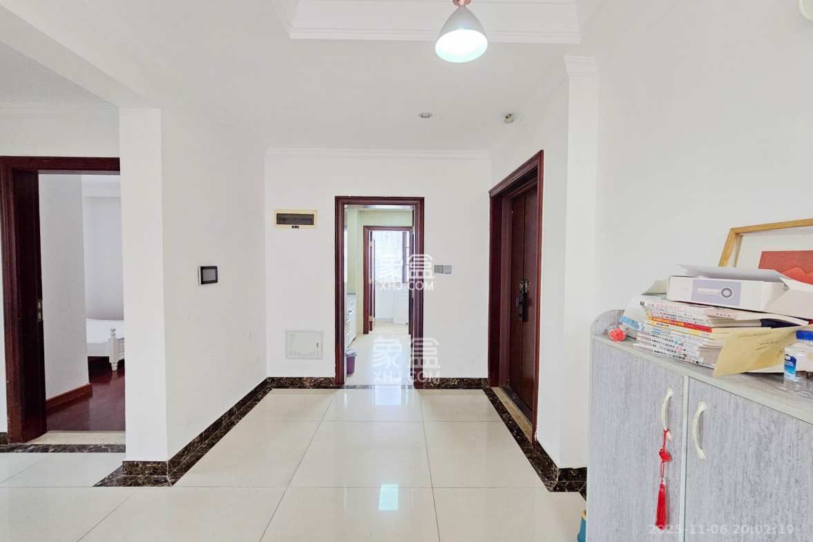 茂华禧都会 3室2厅2卫 100.0万 茂华禧都会 3室2厅2卫 100.0万客厅