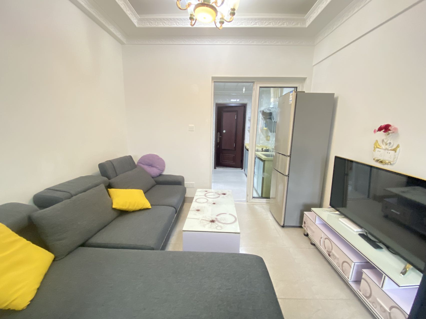 飞龙公寓  1室1厅1卫    1600.0元/月室内图