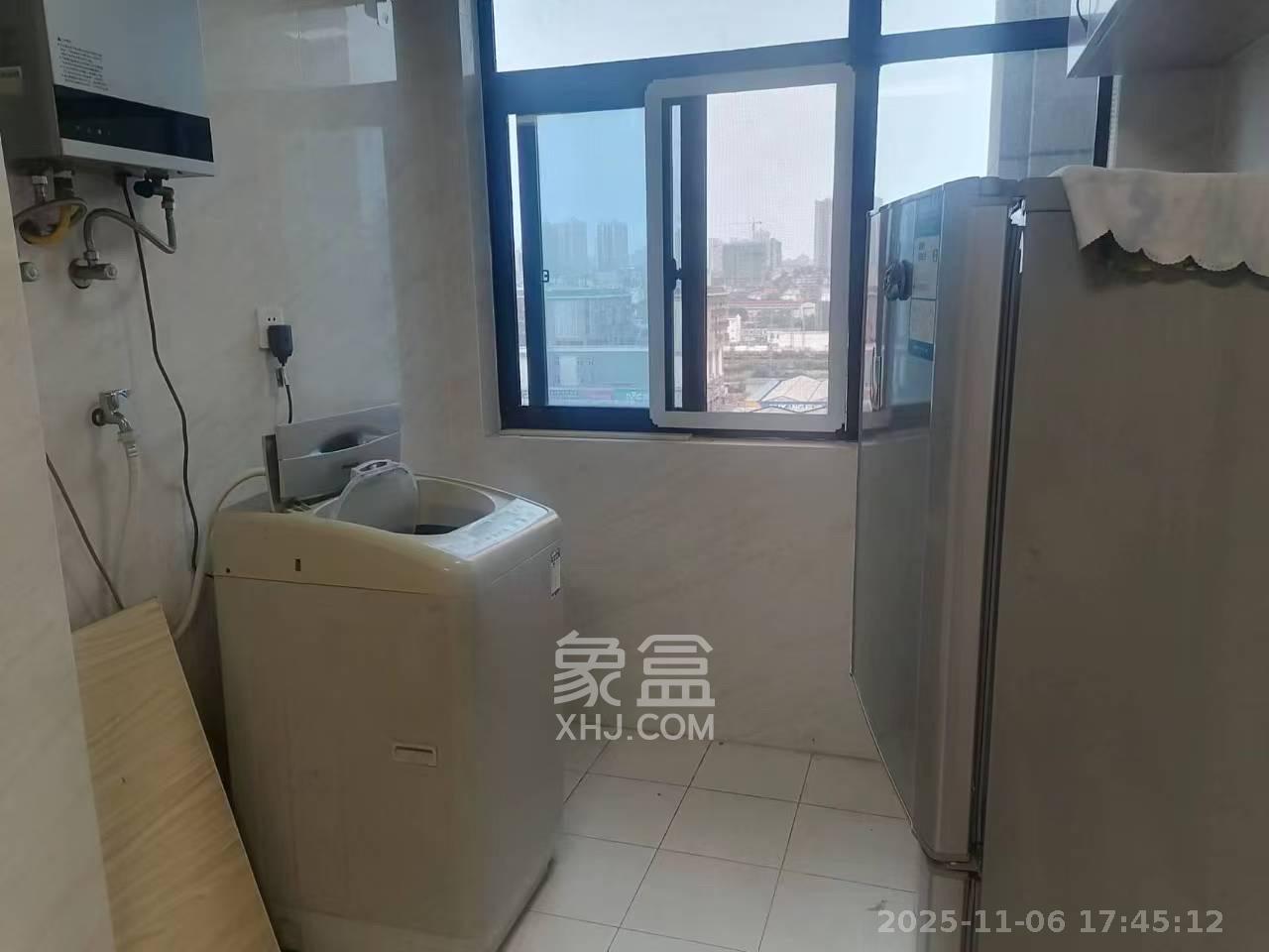 天下一家  2室2厅1卫    2200.0元/月室内图