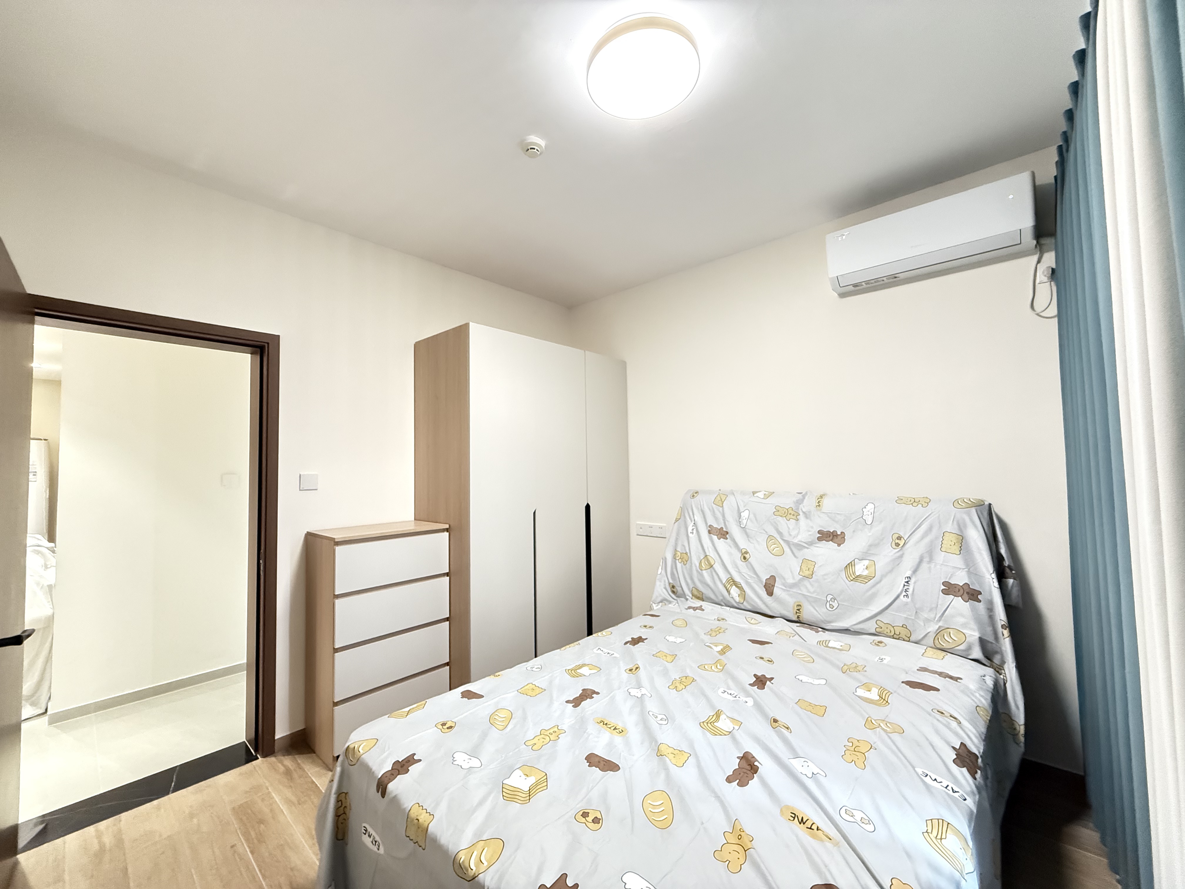 金湖壹号  5室2厅2卫    6200.0元/月室内图