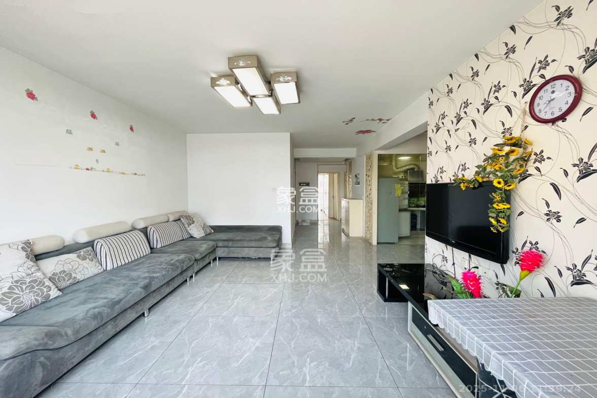 锦湘国际星城二期(锦雅苑) 3室2厅1卫 2550.0元/月 锦湘国际星城二期(锦雅苑) 3室2厅1卫 2550.0元/月室内图