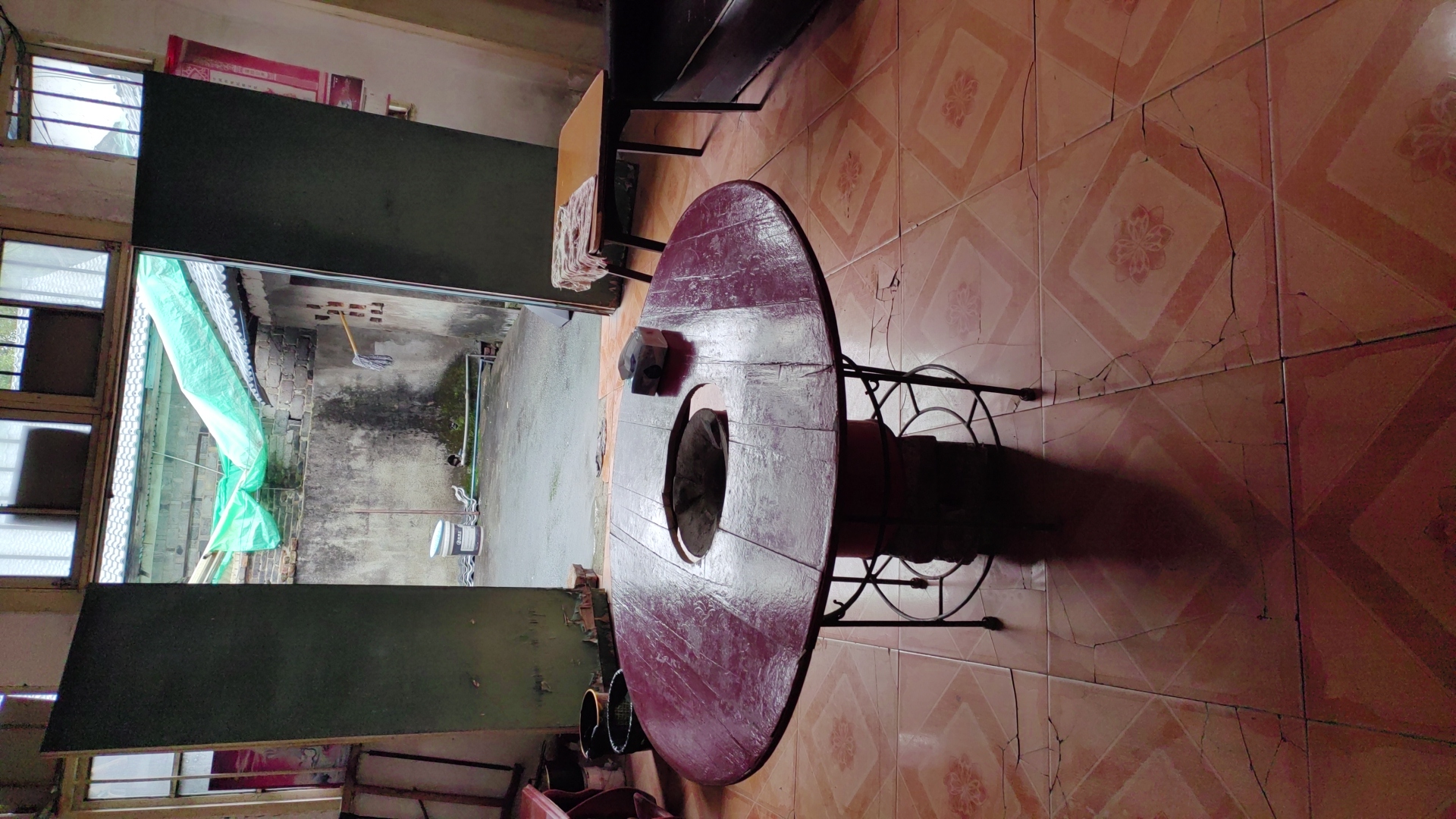 市中心散盘 4室2厅2卫 65.8万 市中心散盘 4室2厅2卫 65.8万客厅