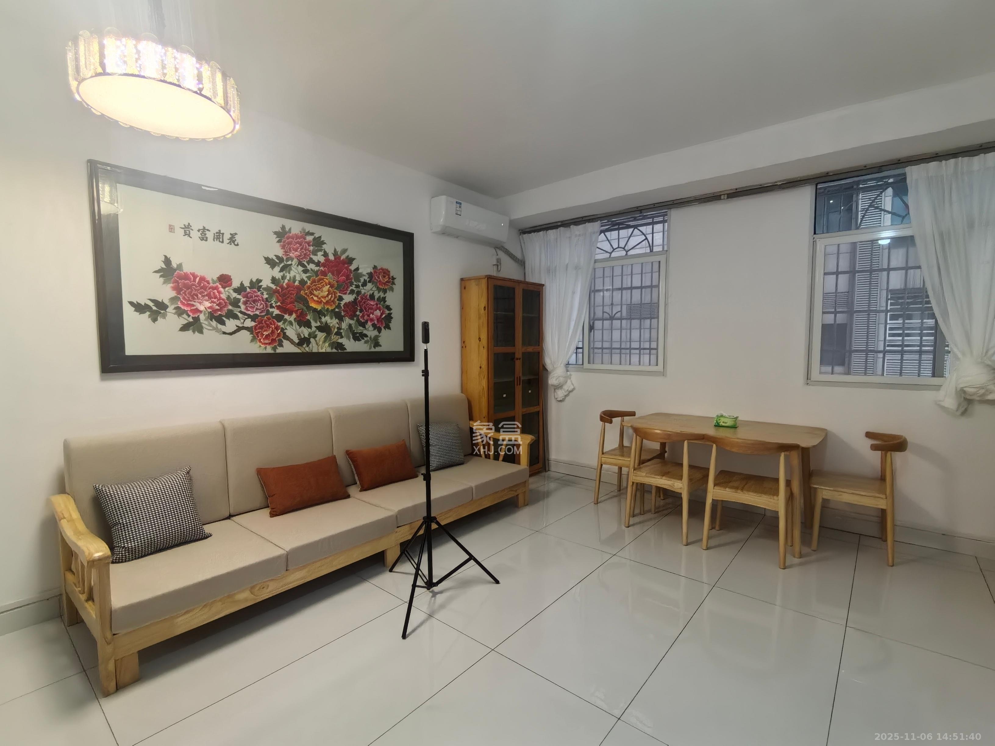 福临阁  2室1厅1卫    2200.0元/月