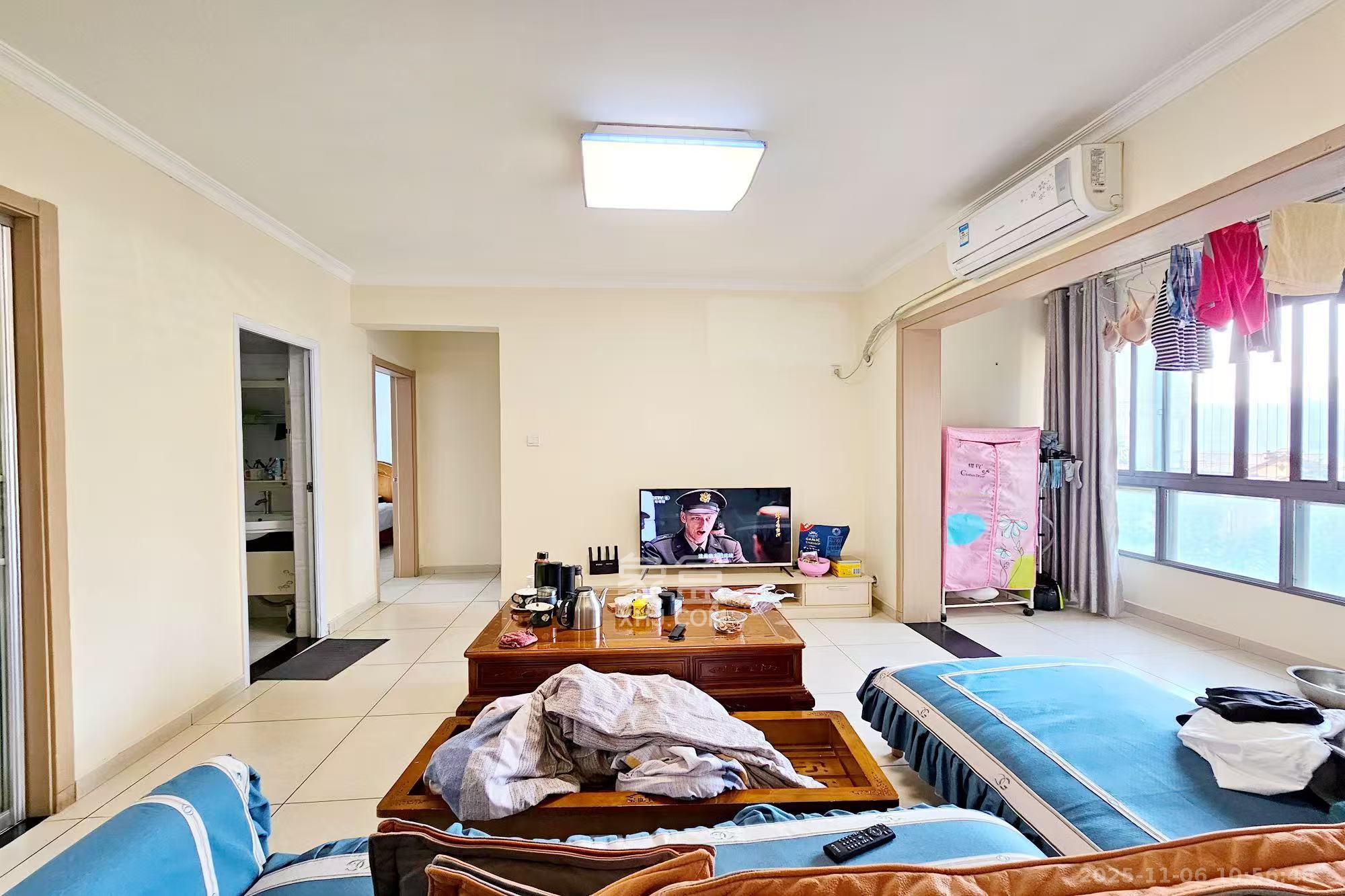 融科檀香山（融科紫檀、香山国际）  2室2厅1卫    2800.0元/月室内图