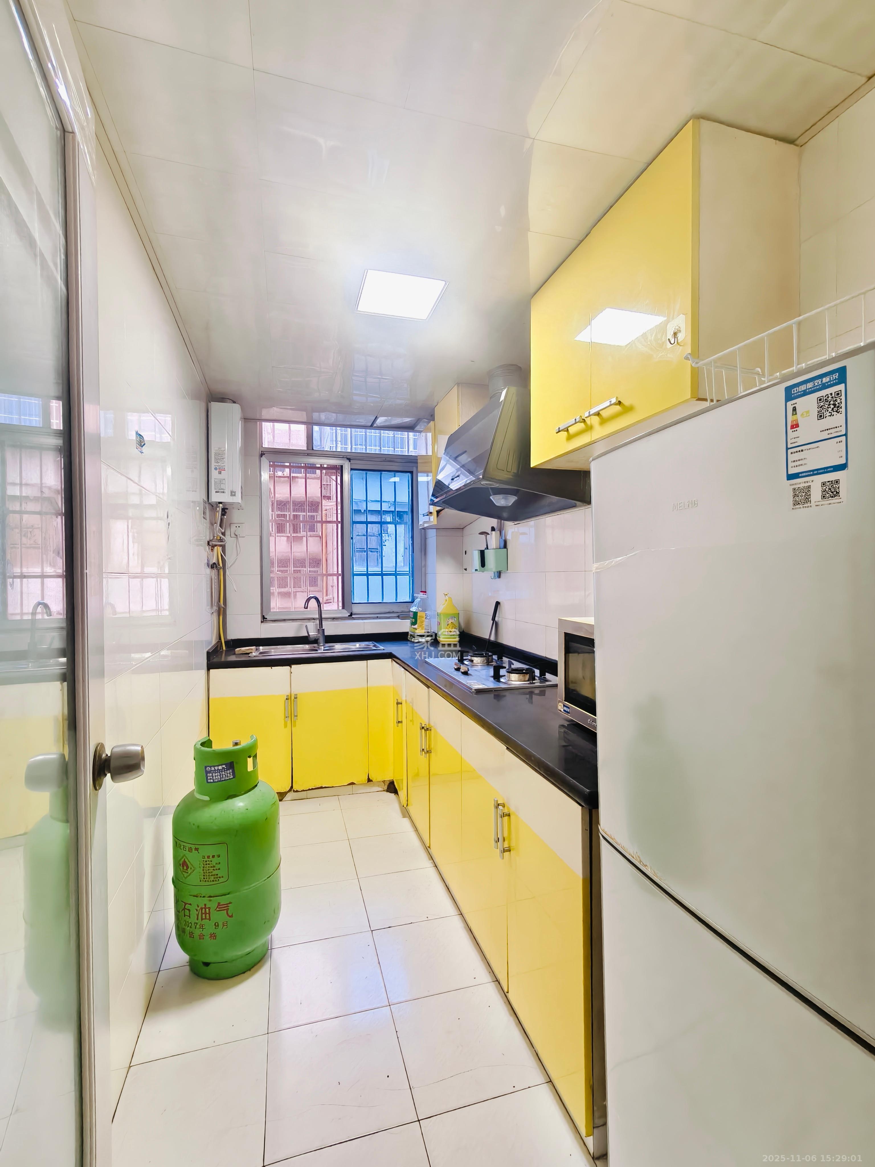 景园小区  2室1厅1卫    1600.0元/月室内图