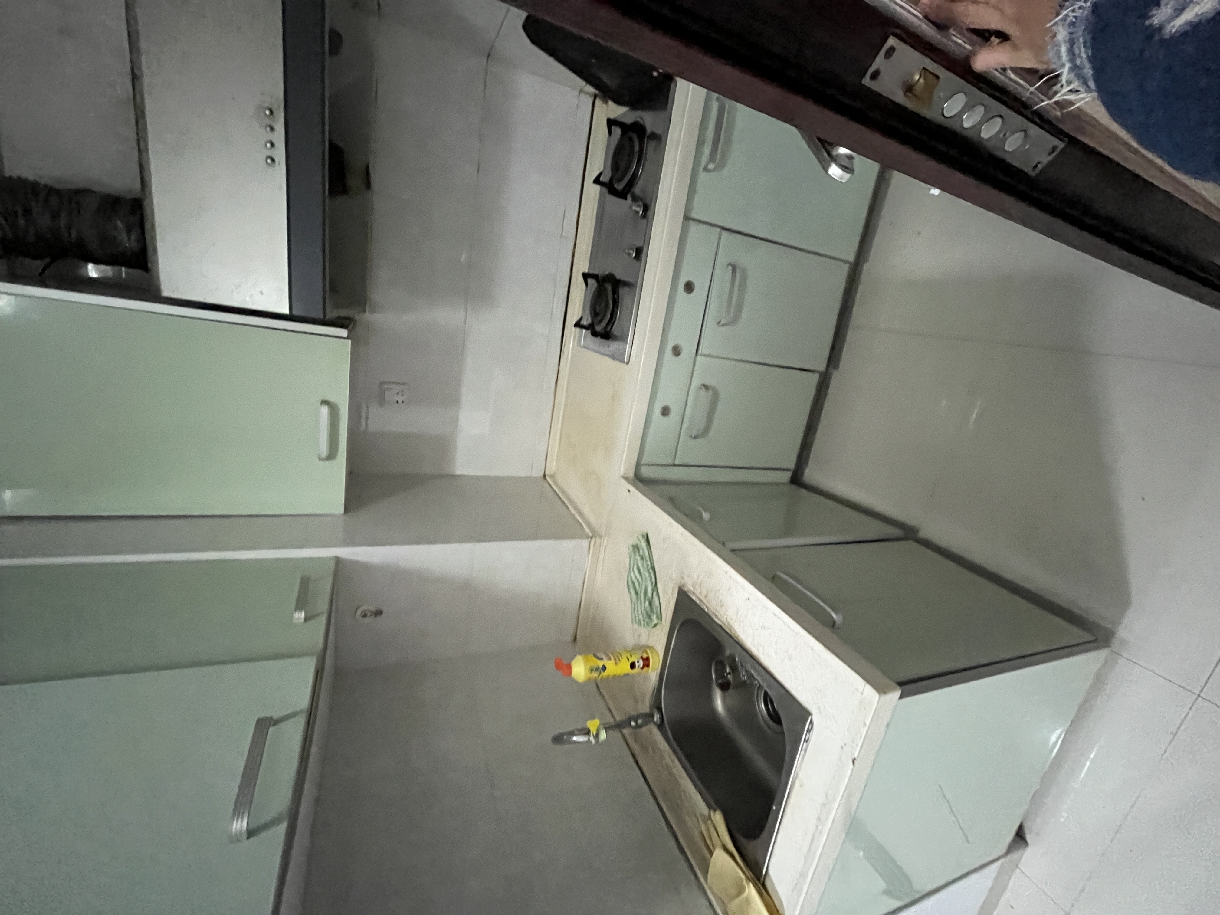 华林广场  1室0厅1卫    1500.0元/月