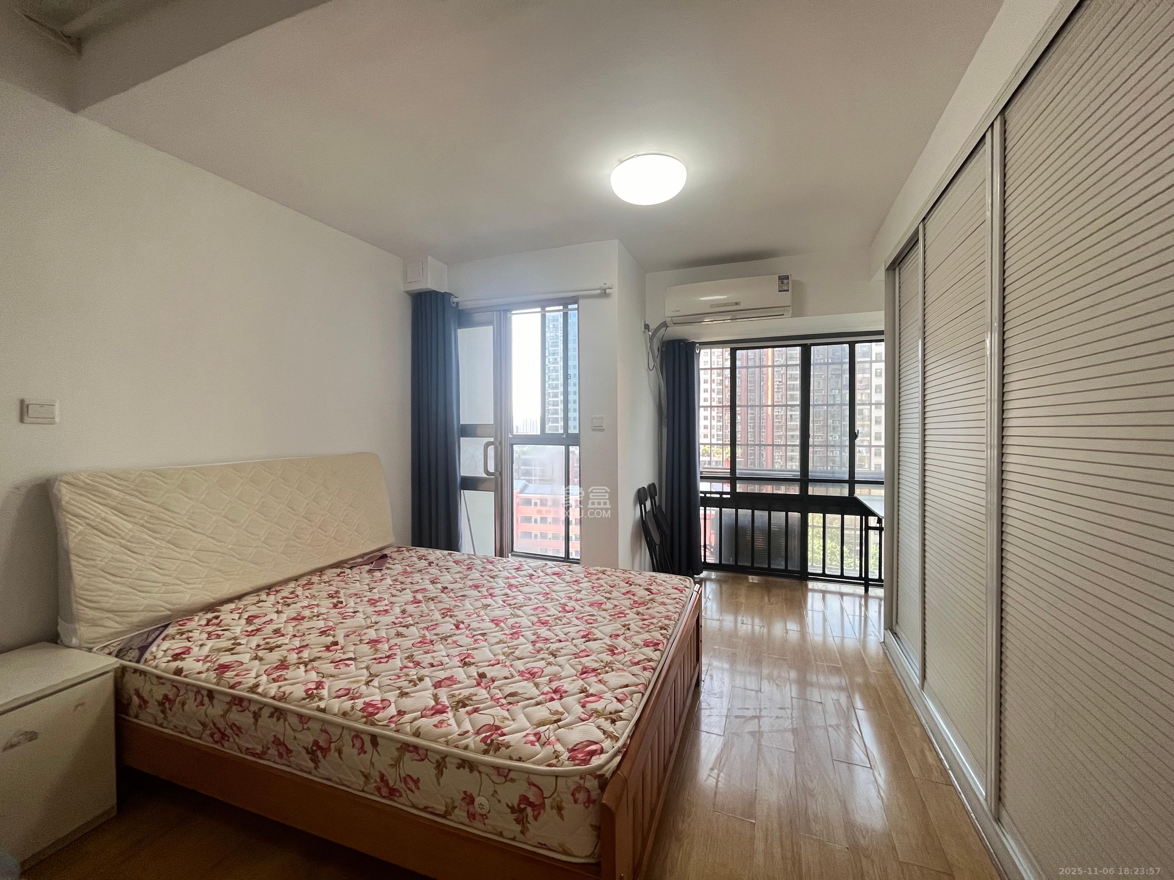 时代公馆  1室1厅1卫    1400.0元/月室内图