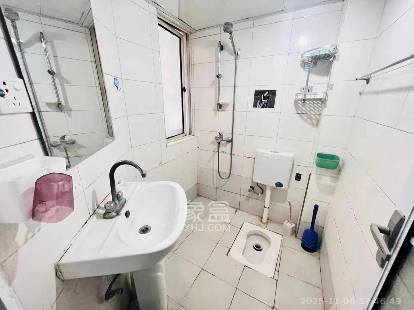 白沙晶城  1室1厅1卫    1850.0元/月室内图