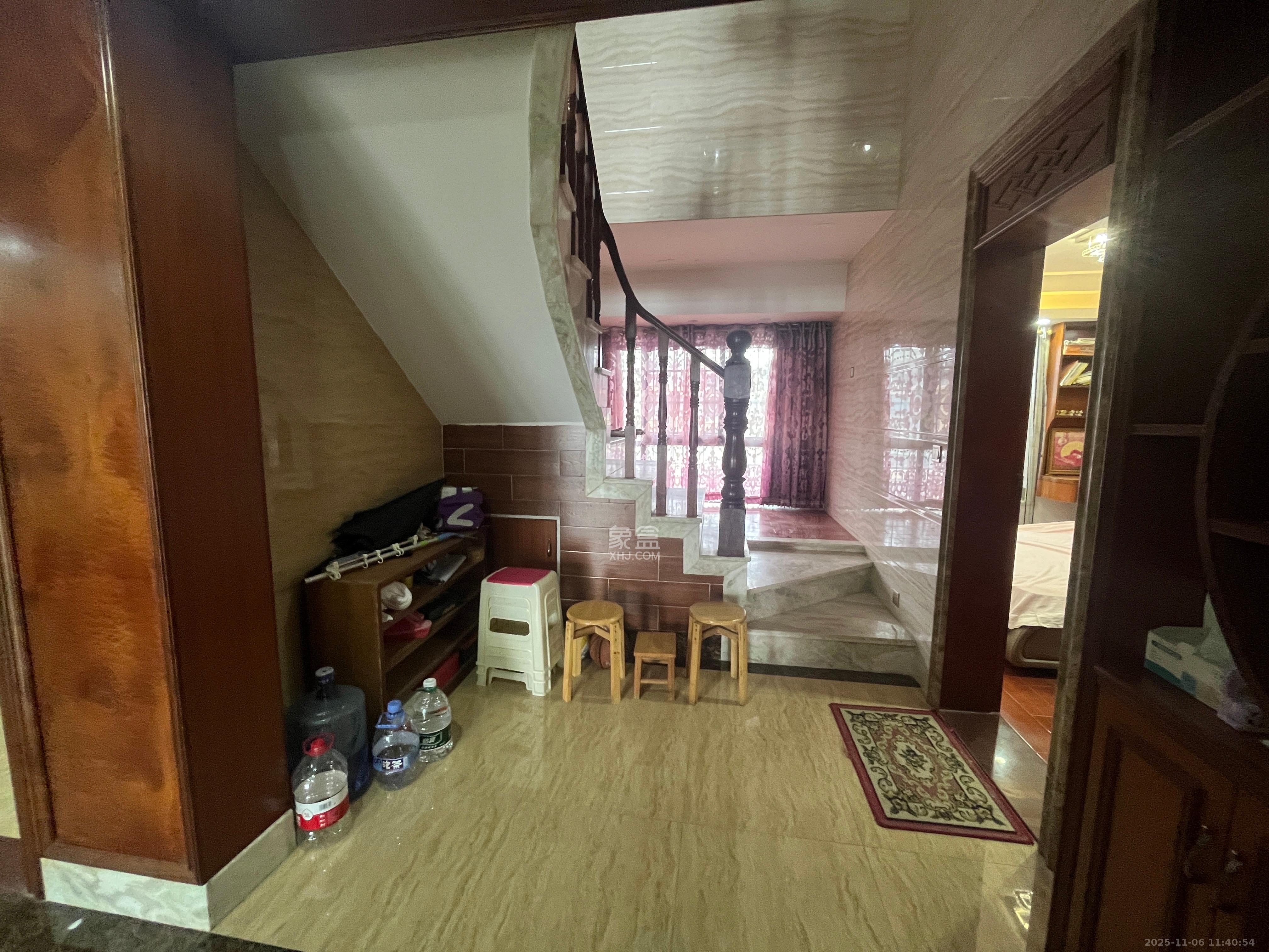 五矿格澜郡 5室3厅3卫 4100.0元/月 五矿格澜郡 5室3厅3卫 4100.0元/月室内图