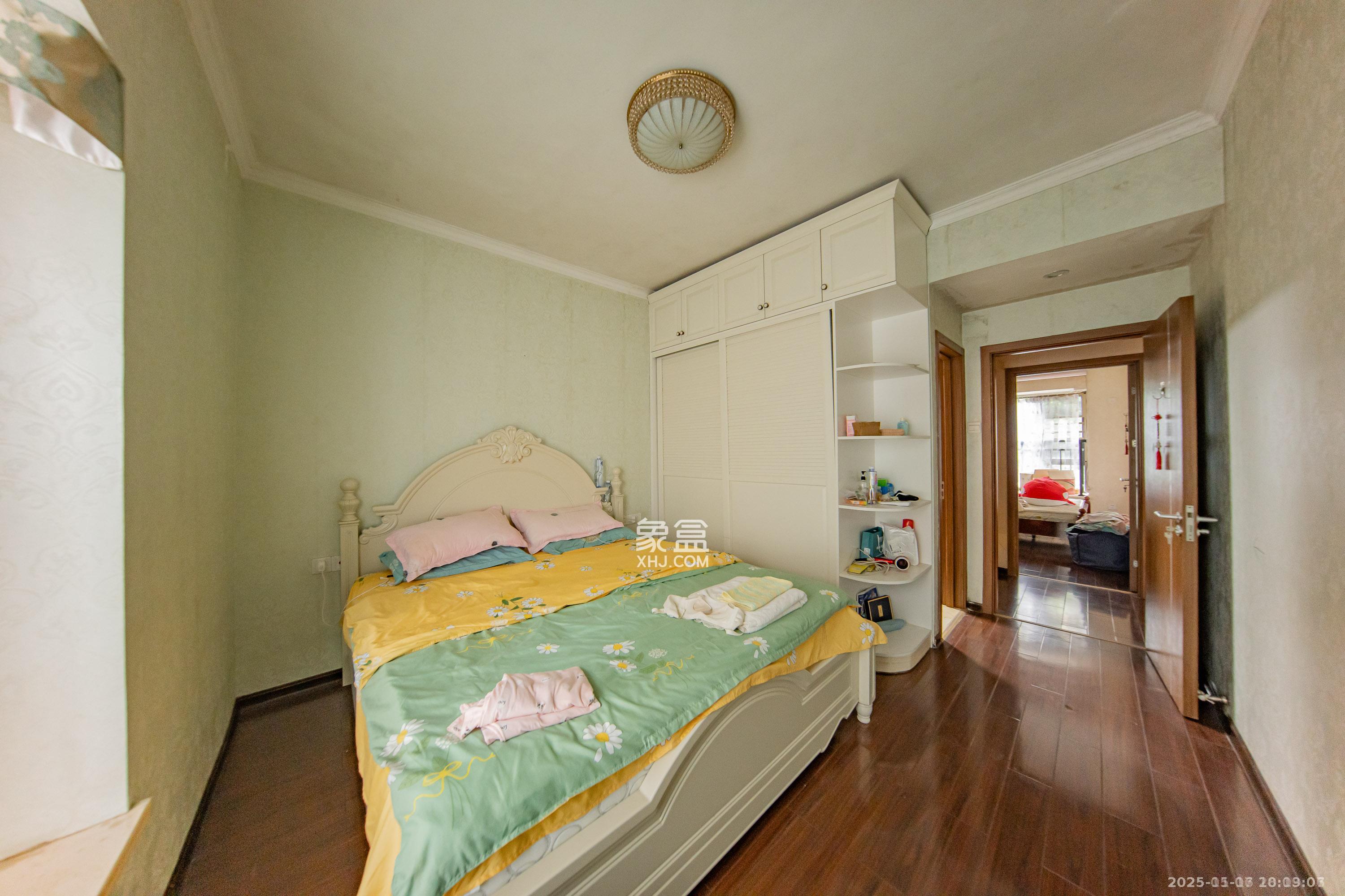 江山帝景哈佛  3室2厅2卫    2100.0元/月室内图