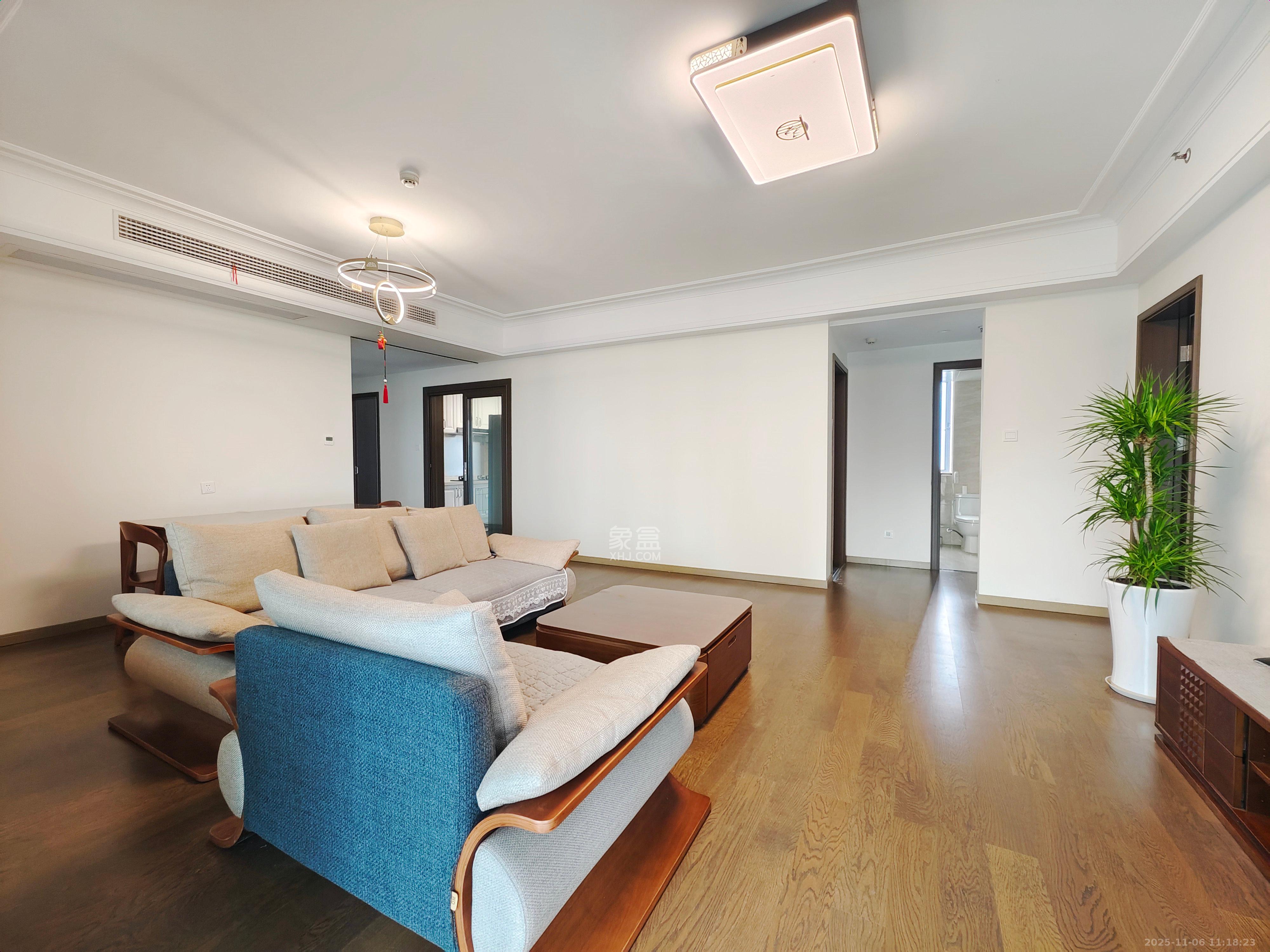 保利天禧C区  4室2厅2卫    6000.0元/月室内图