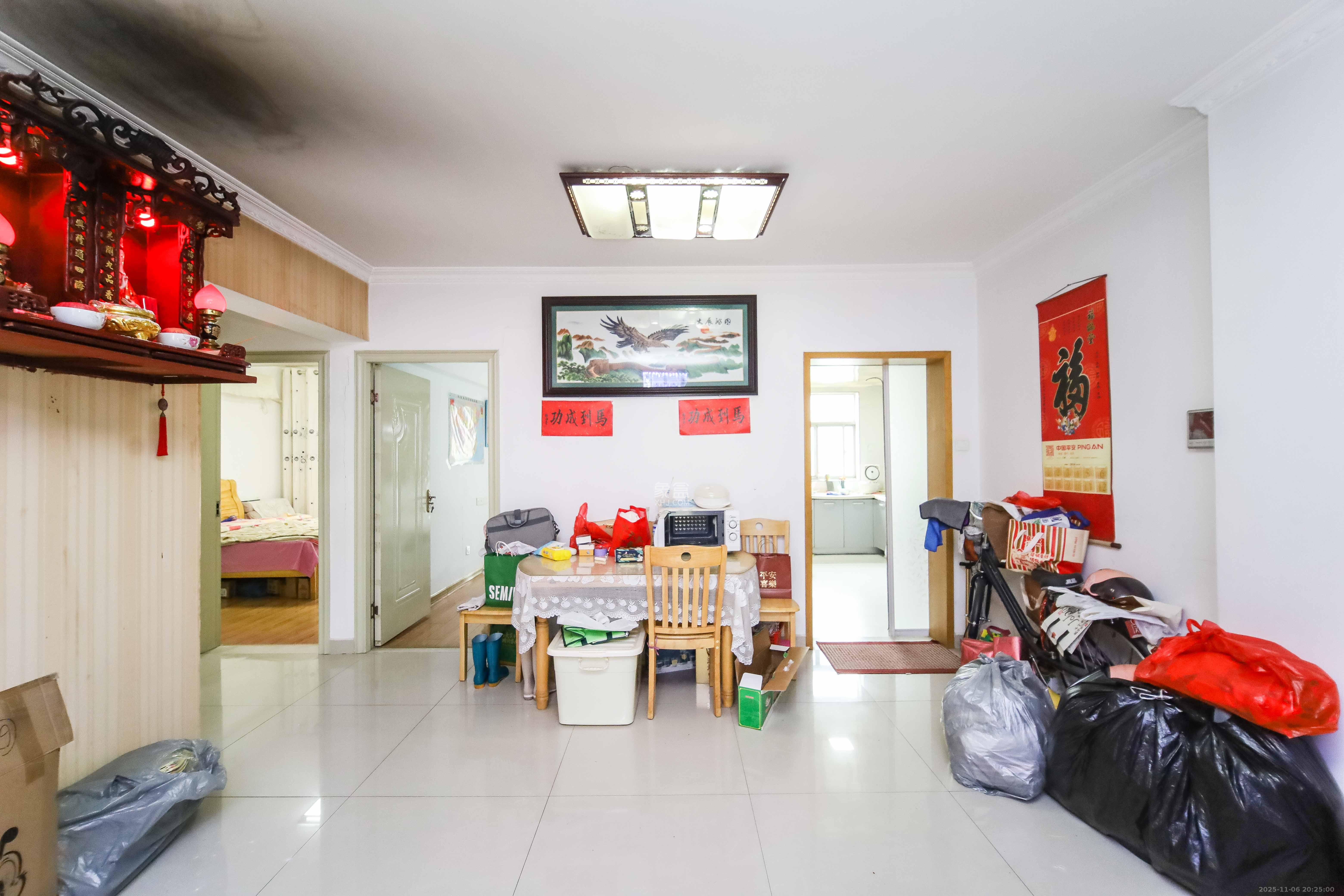 金龙苑 1室0厅0卫 120.0万 金龙苑 1室0厅0卫 120.0万客厅