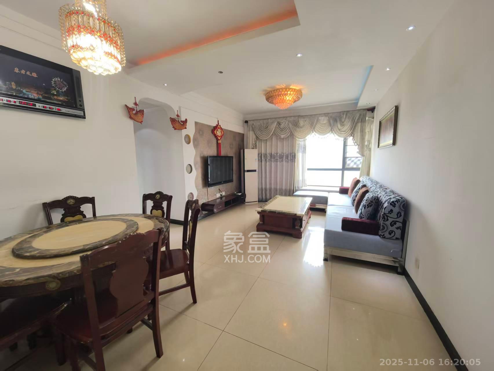 金领家族 3室2厅1卫 2300.0元/月 金领家族 3室2厅1卫 2300.0元/月室内图