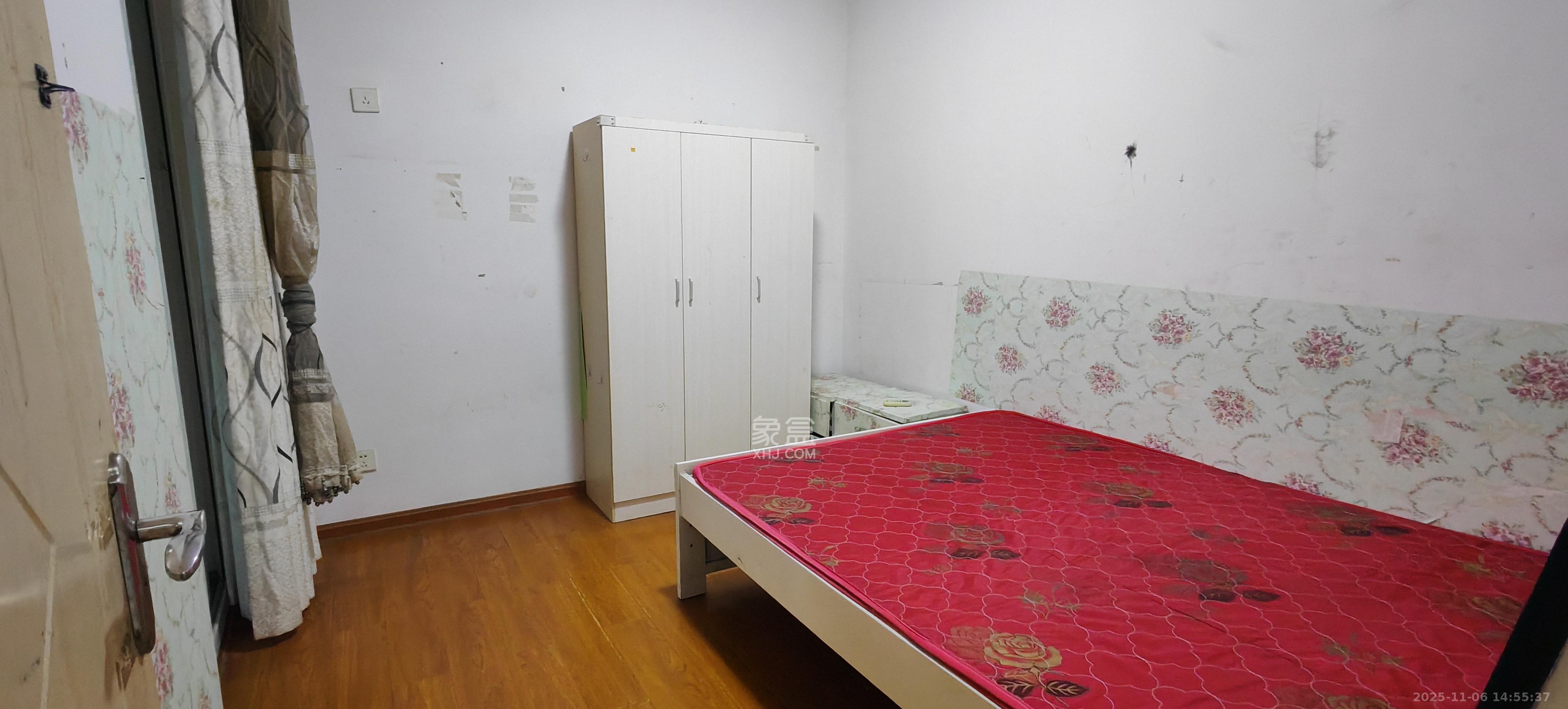 领东汇  2室2厅1卫    1800.0元/月室内图