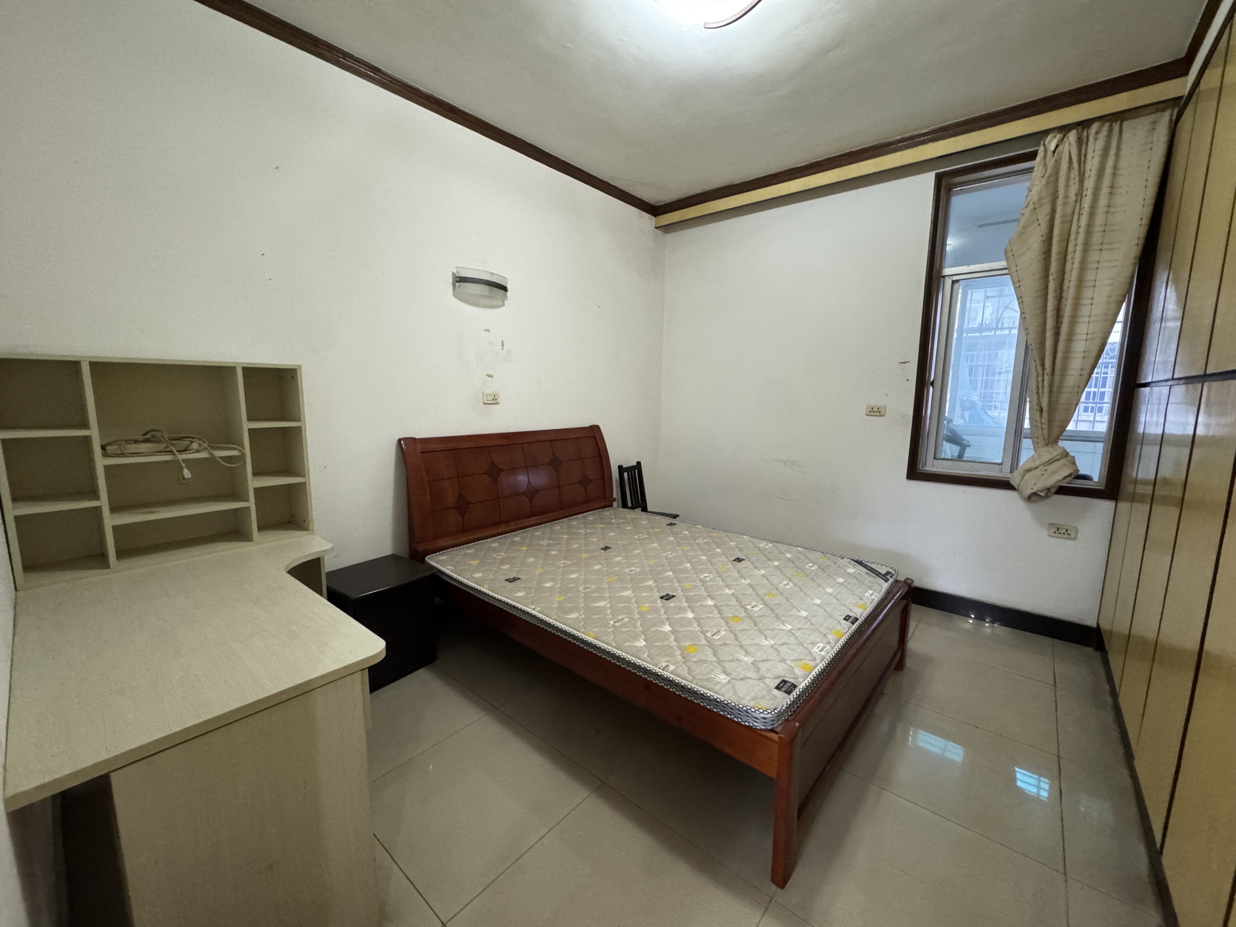 资阳区汽车路办事处三圣殿社区 3室2厅2卫 32.8万 资阳区汽车路办事处三圣殿社区 3室2厅2卫 32.8万卧室