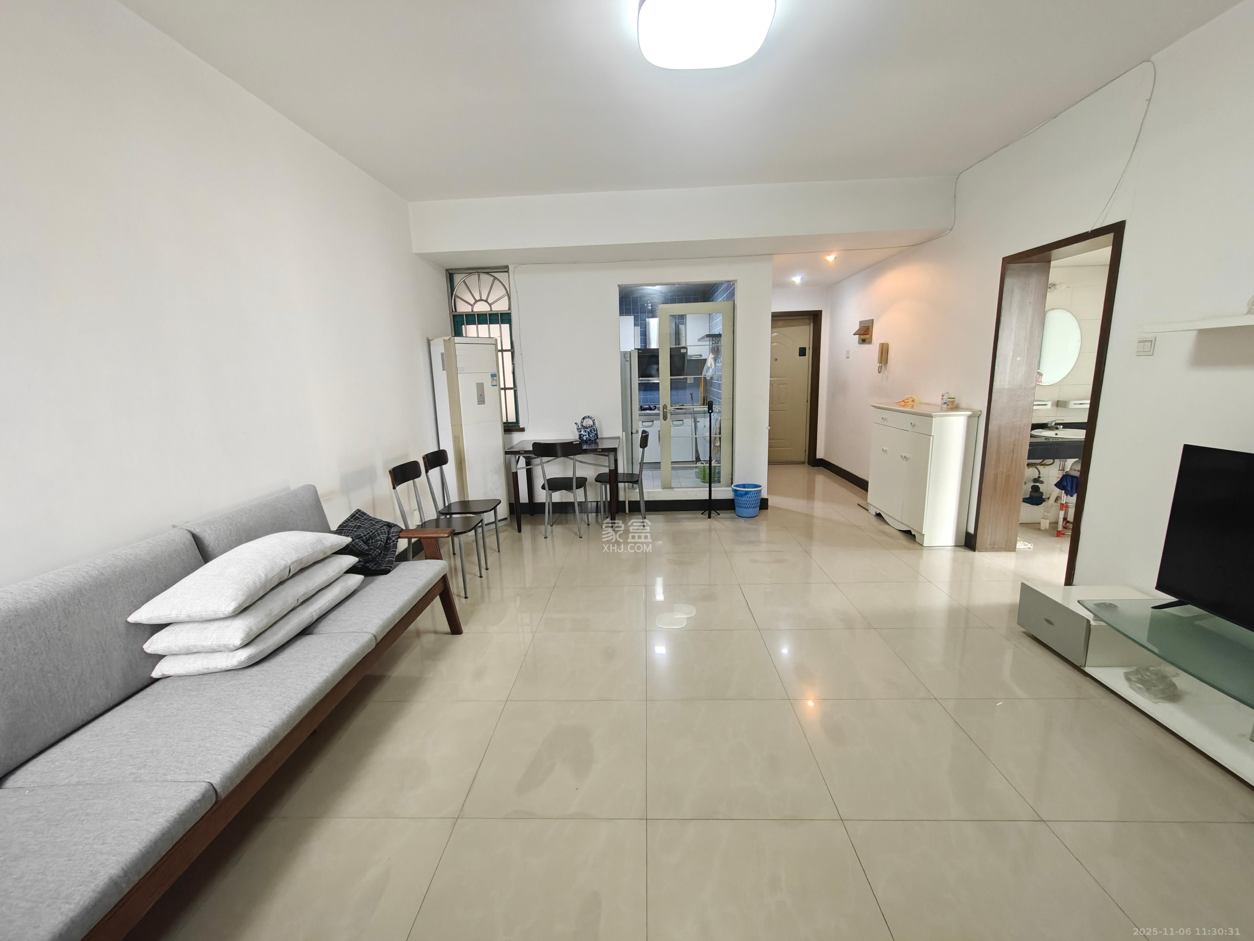 白沙花园 2室2厅2卫 2000.0元/月 白沙花园 2室2厅2卫 2000.0元/月室内图