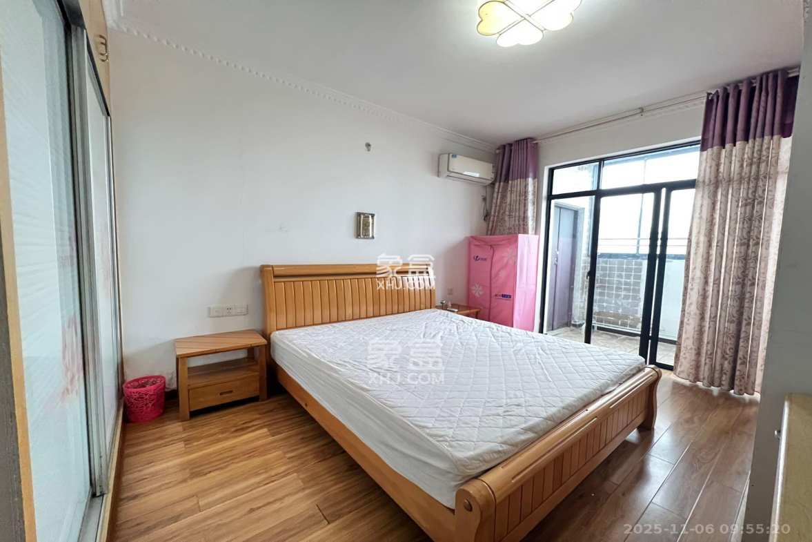 湘江世纪城望江苑 3室2厅2卫 2700.0元/月 湘江世纪城望江苑 3室2厅2卫 2700.0元/月室内图