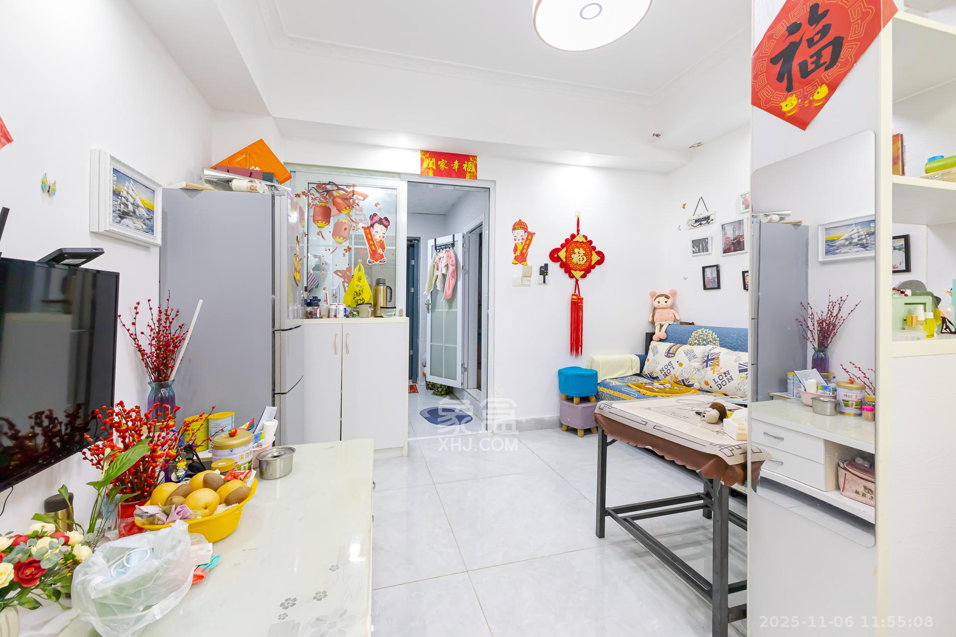 山与墅  1室1厅1卫    31.8万客厅