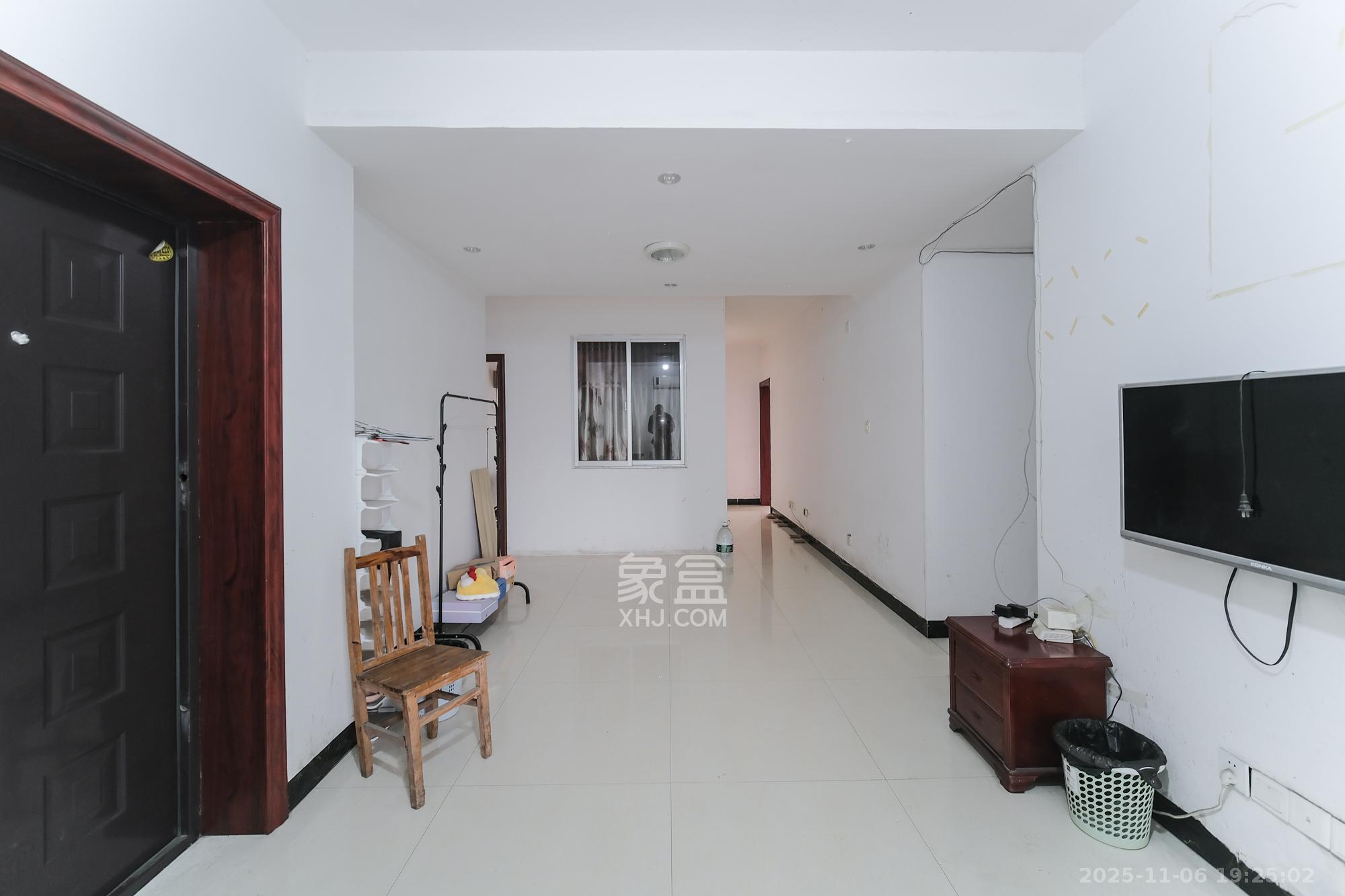 红树湾  3室2厅1卫    85.0万