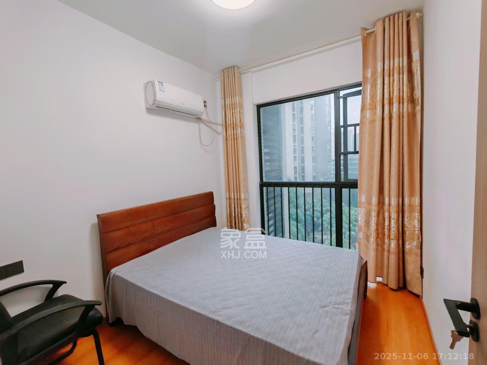 金土地第一湾  3室2厅1卫    2500.0元/月室内图