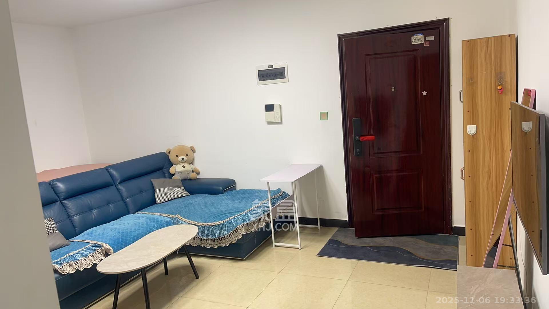 上峰苑(兰亭玥岛) 1室2厅1卫 1800.0元/月 上峰苑(兰亭玥岛) 1室2厅1卫 1800.0元/月室内图