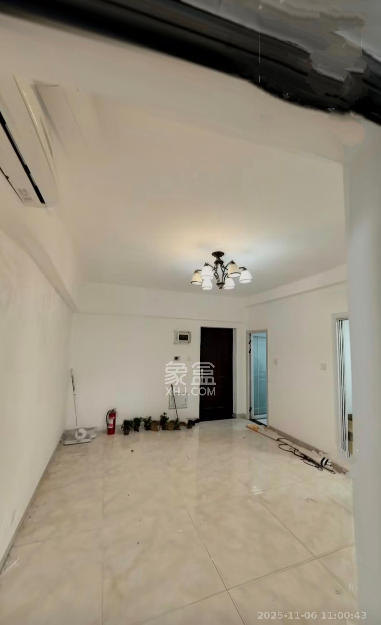 长房八方里（长房公园里）   60.0㎡      2200.0元/月室内图