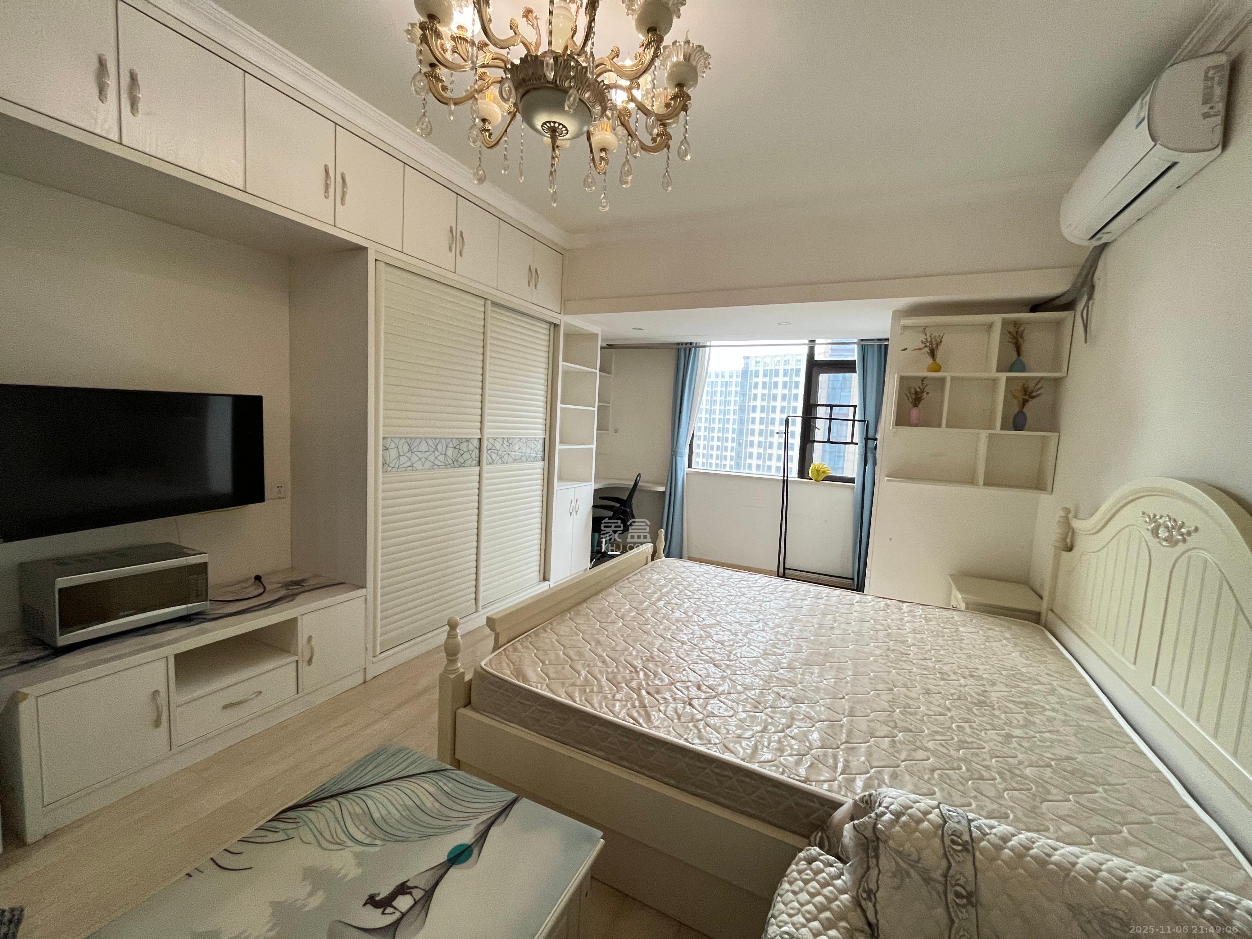 五江天街北区  1室1厅1卫    1600.0元/月室内图