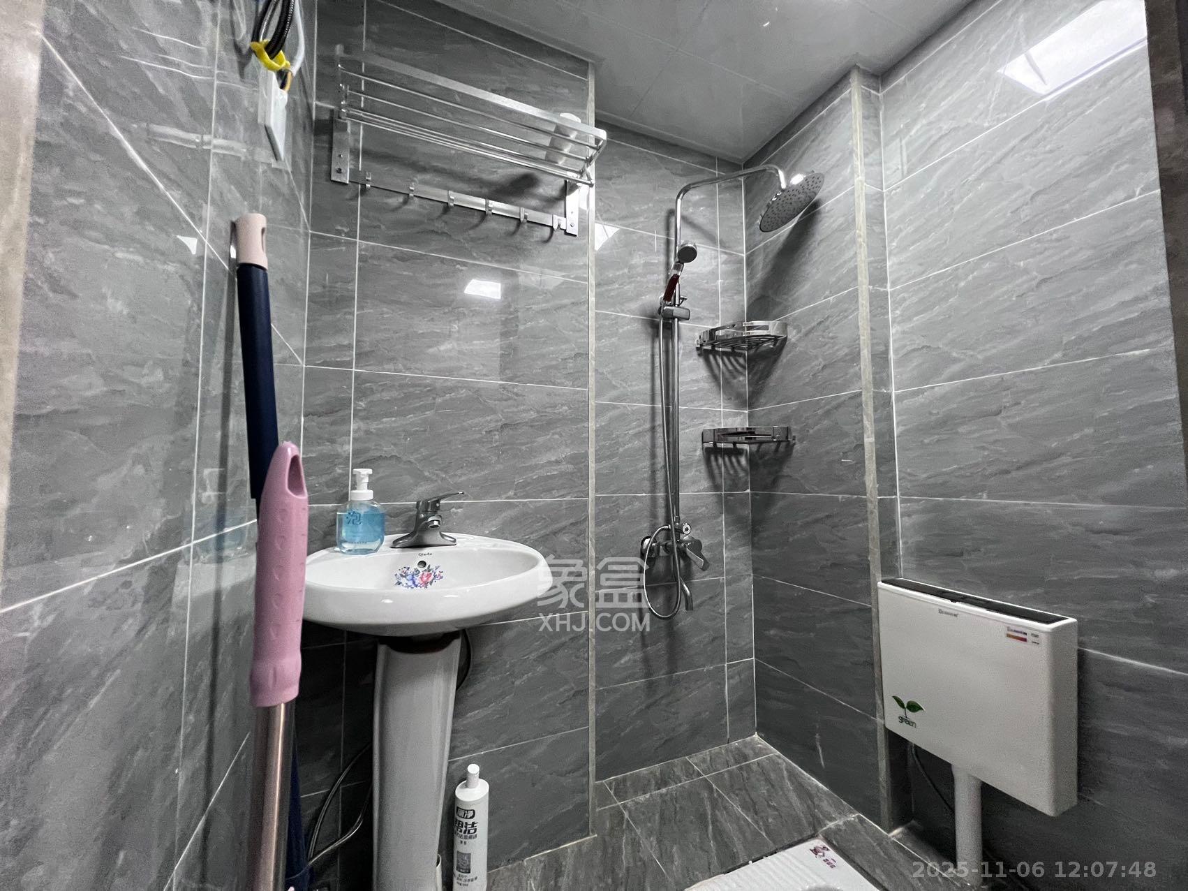 中建芙蓉工社  1室1厅1卫    1200.0元/月室内图