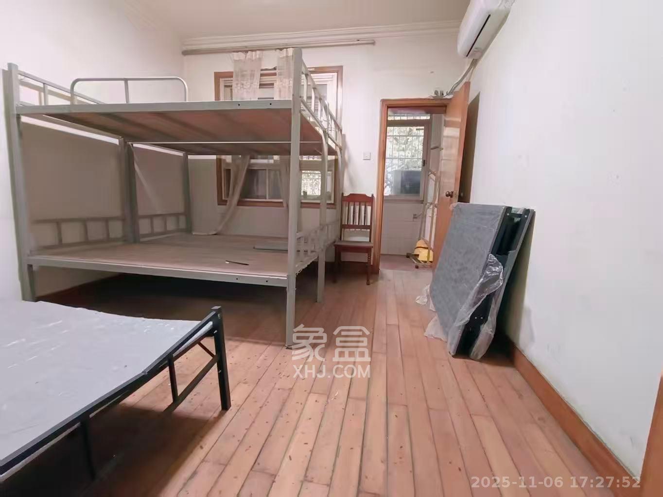 区政府宿舍  3室1厅1卫    2500.0元/月室内图