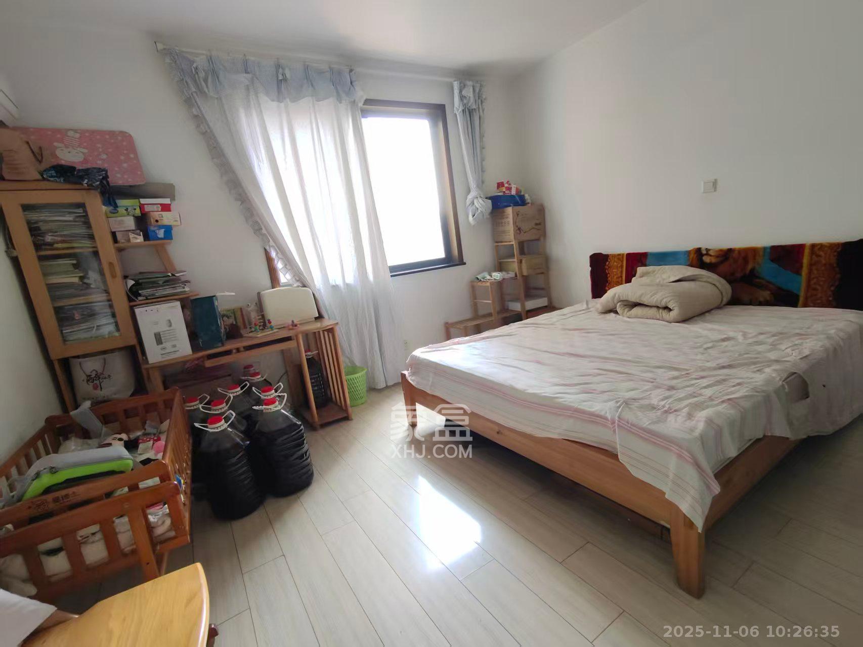 阳光100一期、四五期 4室2厅2卫 2800.0元/月 阳光100一期、四五期 4室2厅2卫 2800.0元/月室内图