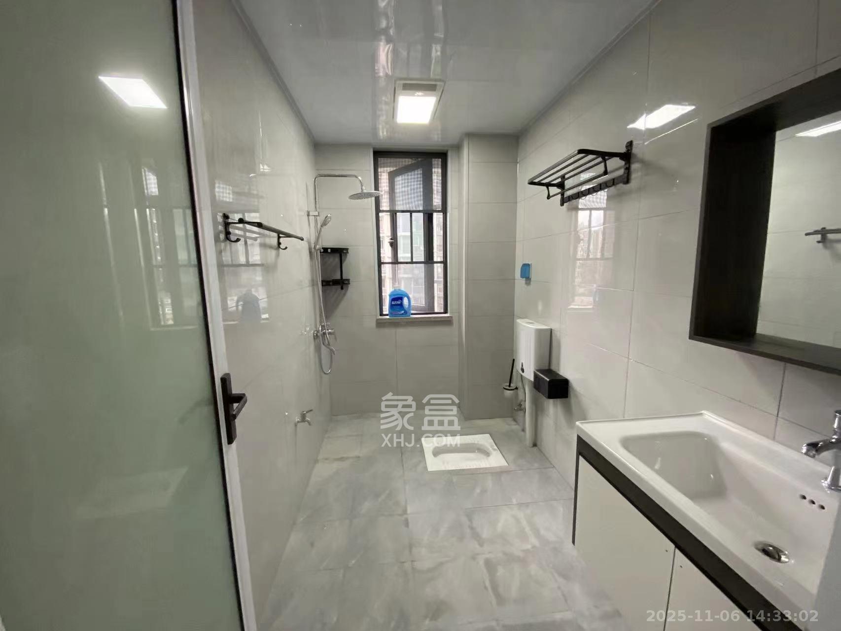 恒基凯旋门三期 3室2厅2卫 2700.0元/月 恒基凯旋门三期 3室2厅2卫 2700.0元/月室内图