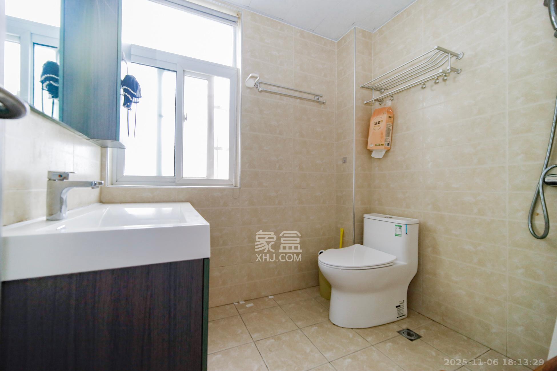 湘樟园小区（湘樟家园）  3室2厅2卫    69.0万卫生间