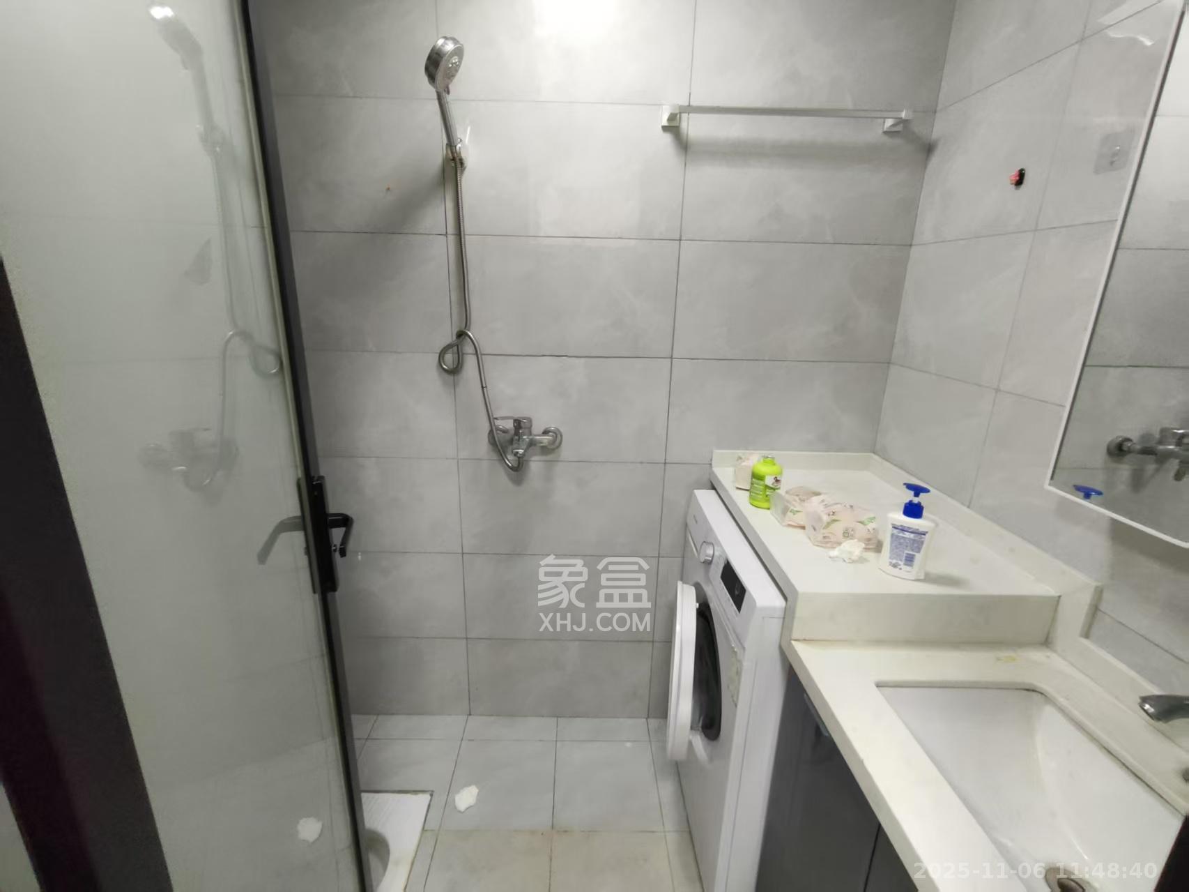 碧桂园城市之光  1室0厅1卫    1600.0元/月室内图