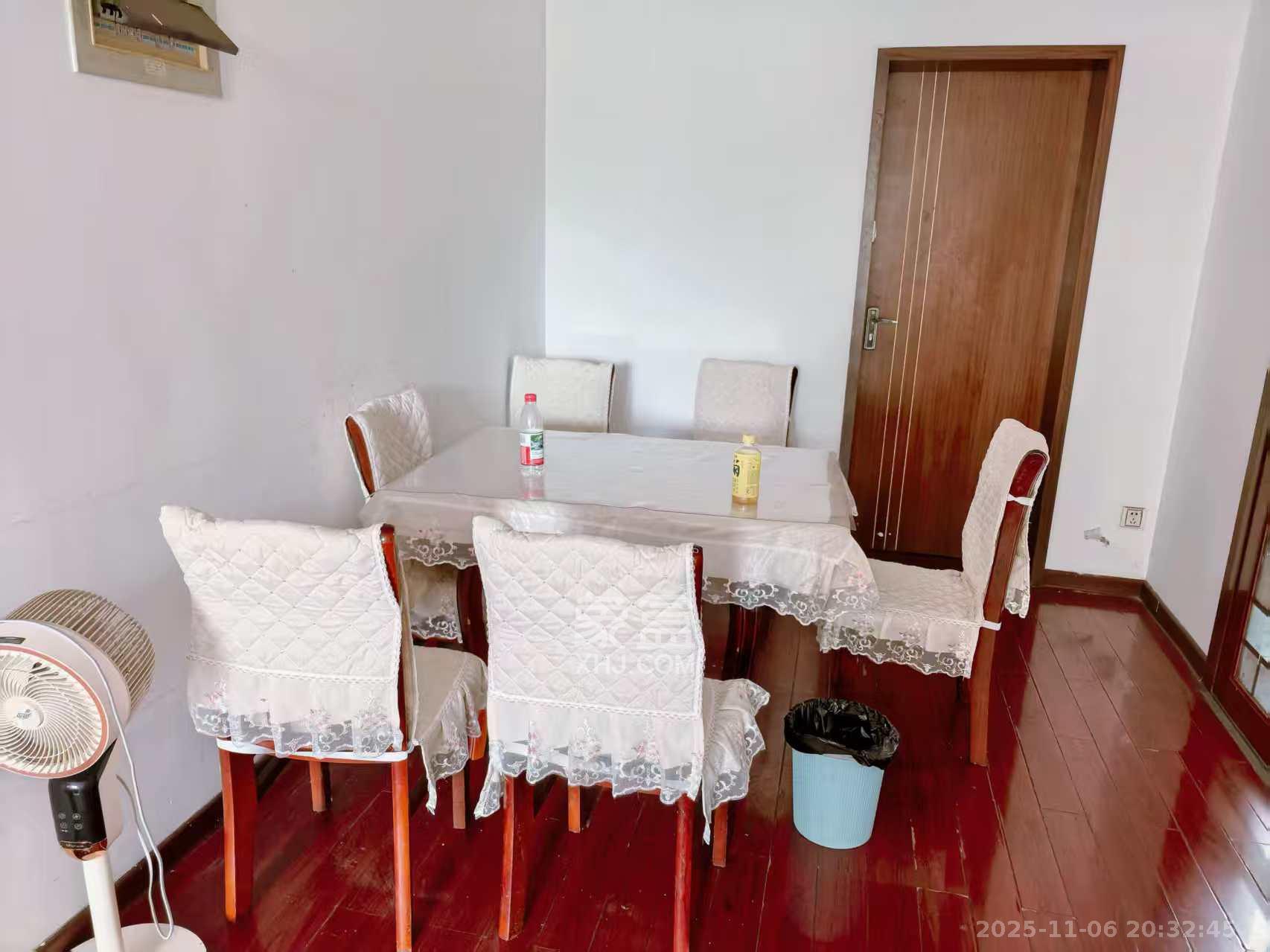 中建桂苑  3室2厅1卫    1800.0元/月室内图