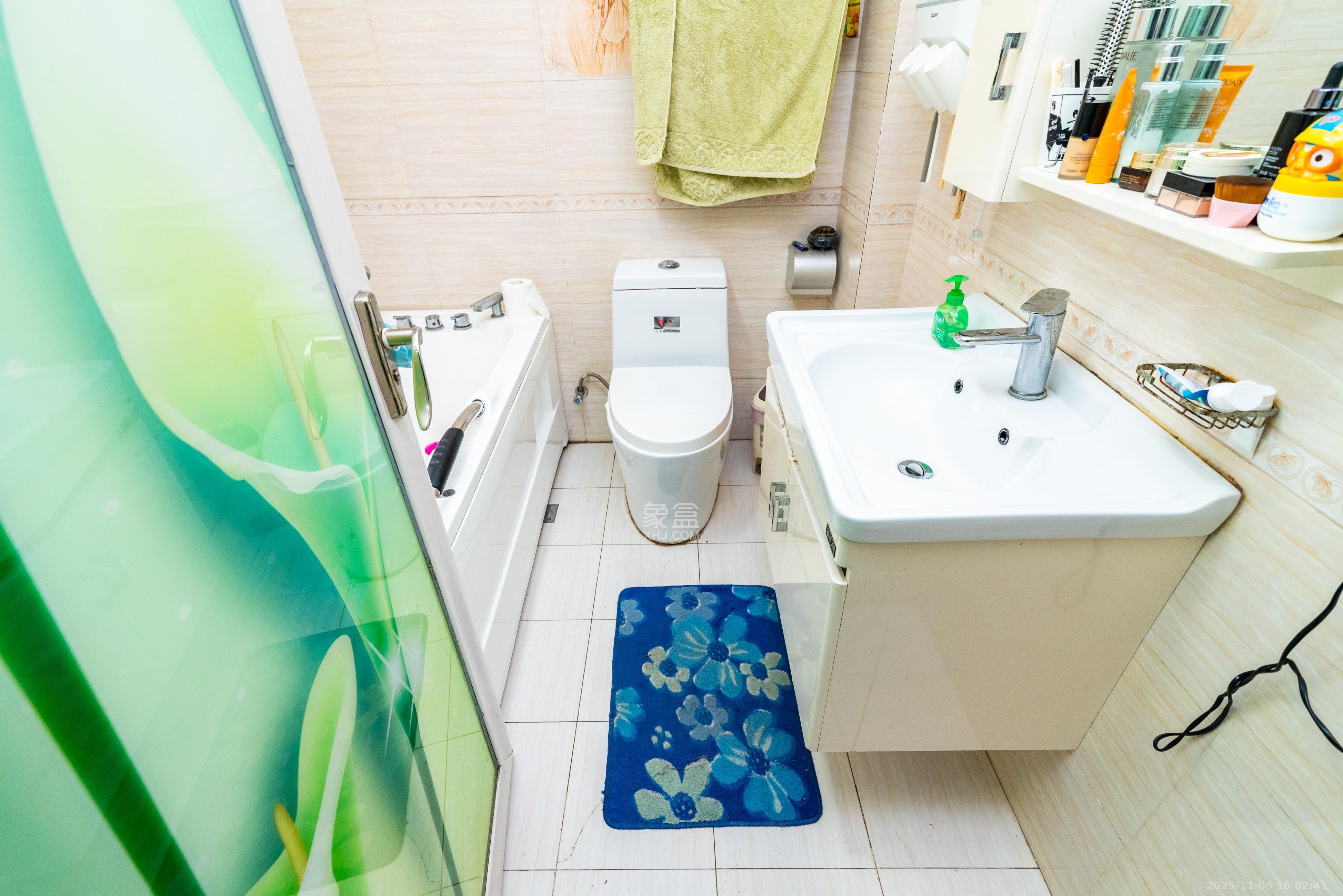 英祥春天 3室2厅2卫 2800.0元/月 英祥春天 3室2厅2卫 2800.0元/月室内图