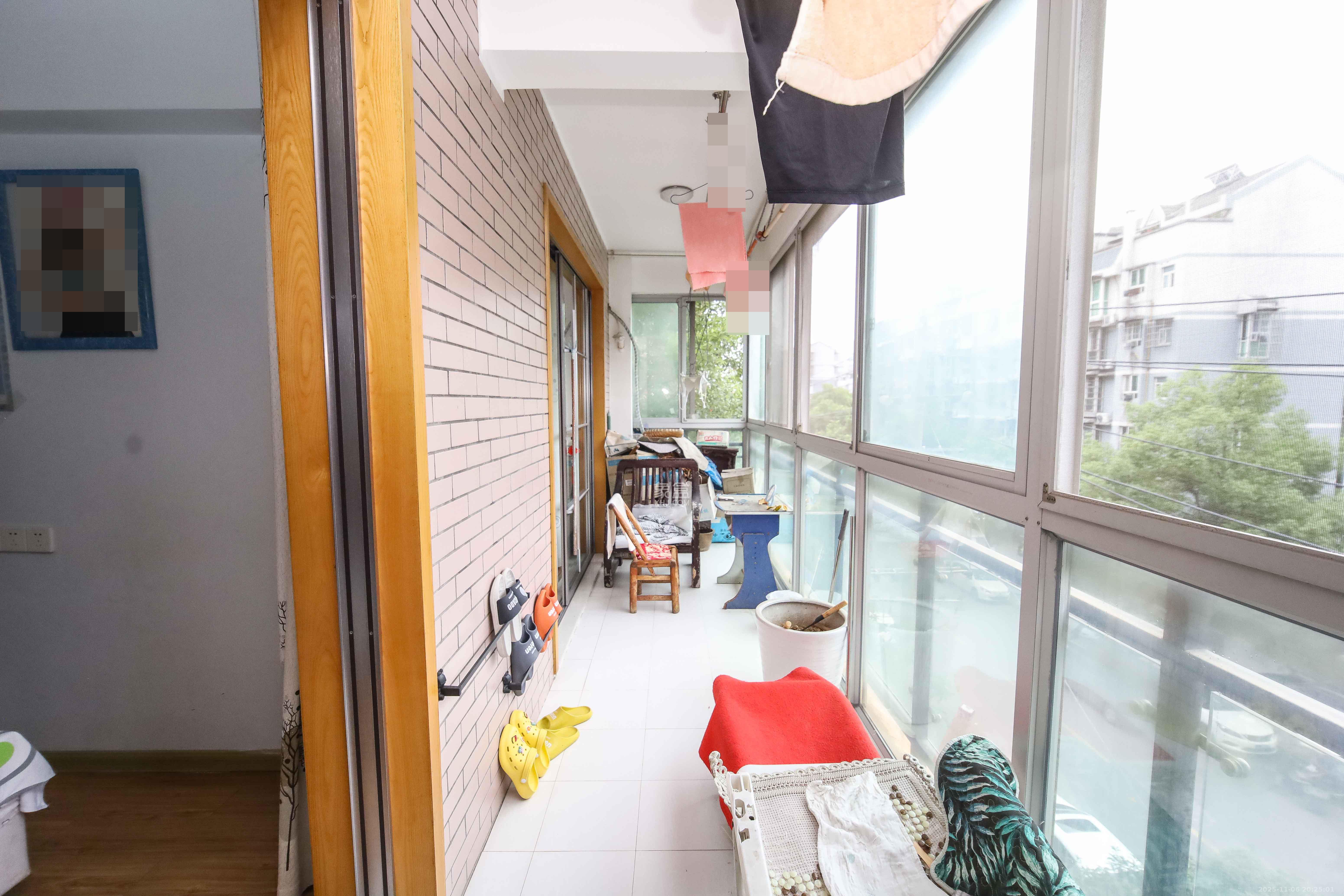 金龙苑 1室0厅0卫 120.0万 金龙苑 1室0厅0卫 120.0万阳台