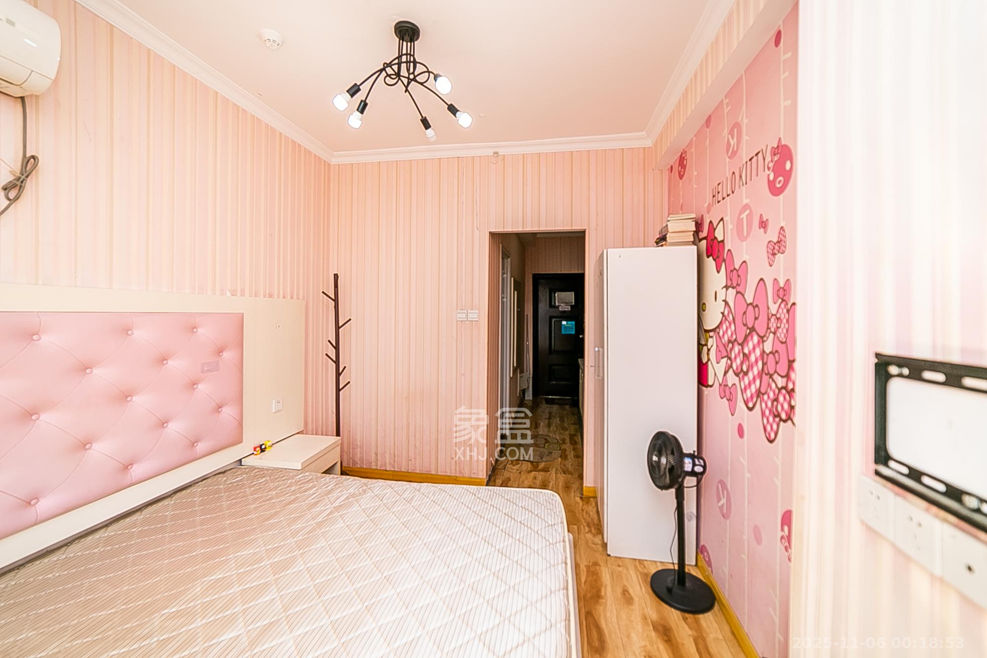 星宇V立方（旭和大厦）  1室1厅1卫    18.5万卧室