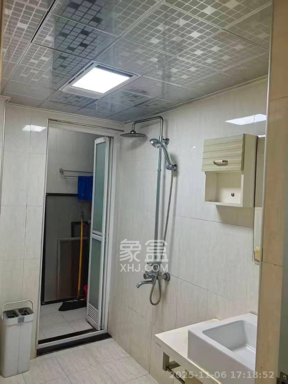 城南故事家园  2室1厅1卫    2200.0元/月室内图