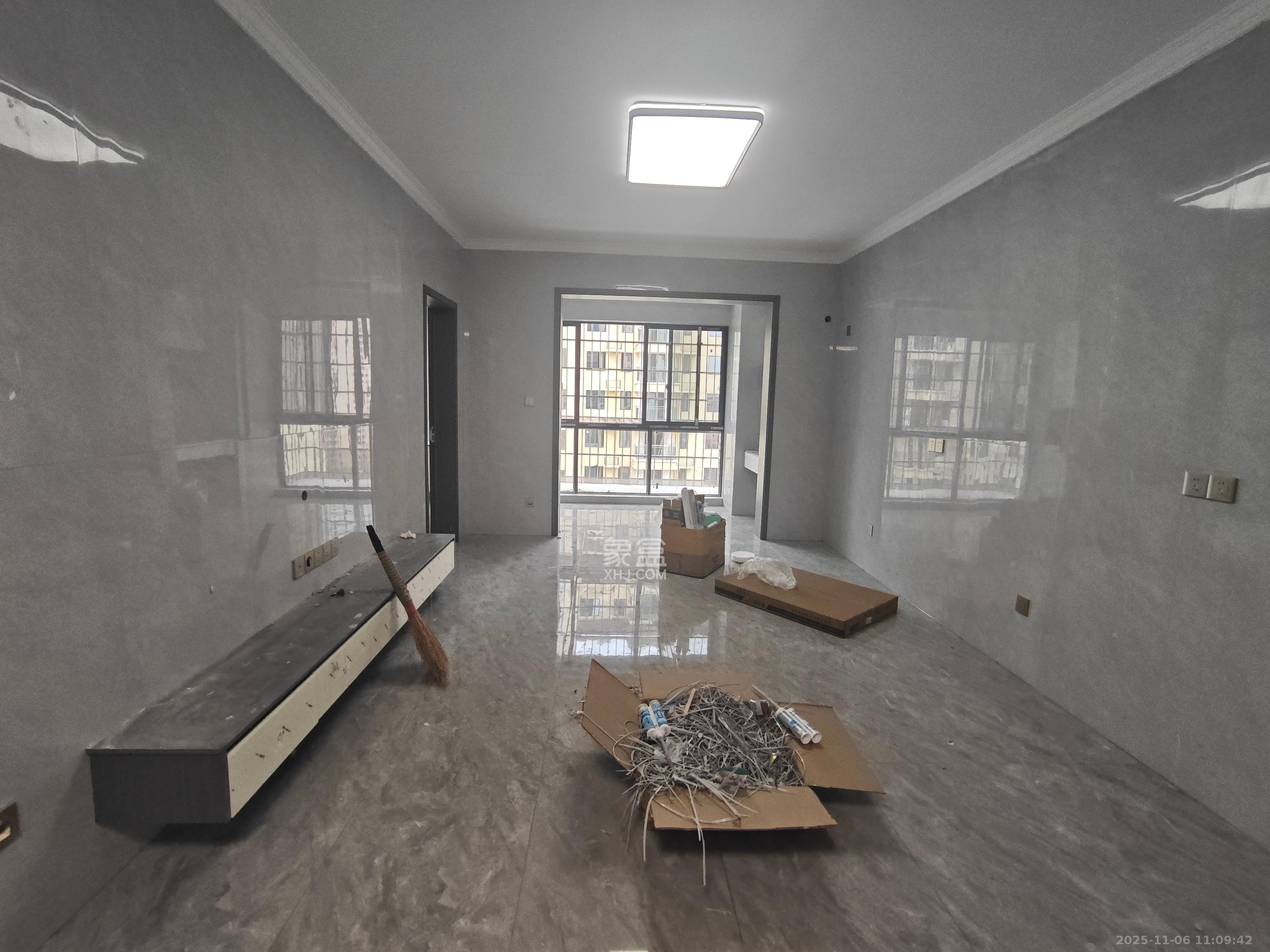 望远嘉苑  1室0厅0卫    2400.0元/月