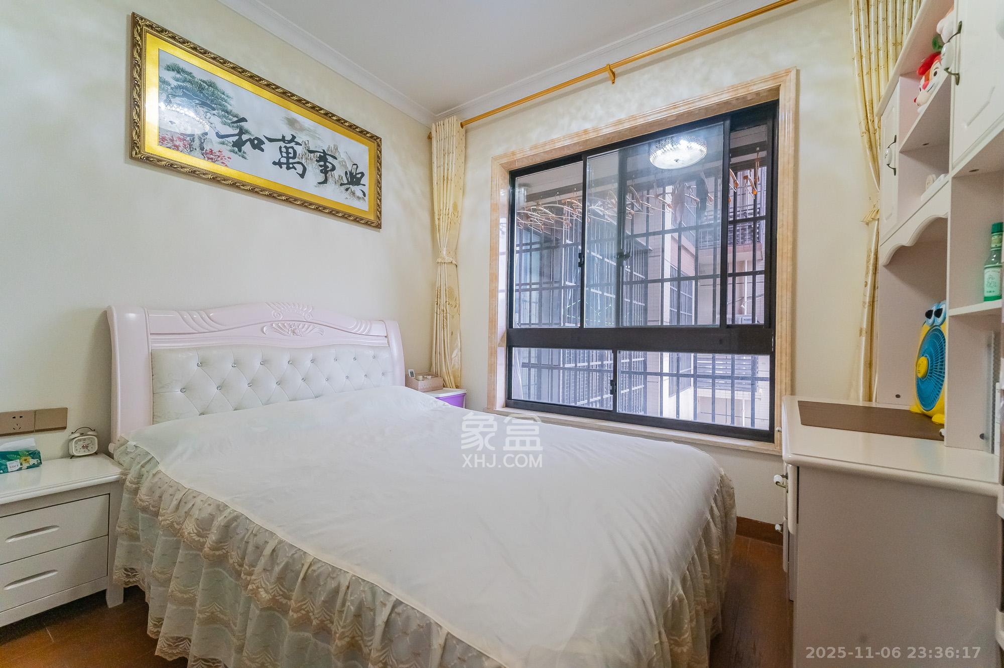 国泰九龙湾  4室2厅2卫    102.0万卧室